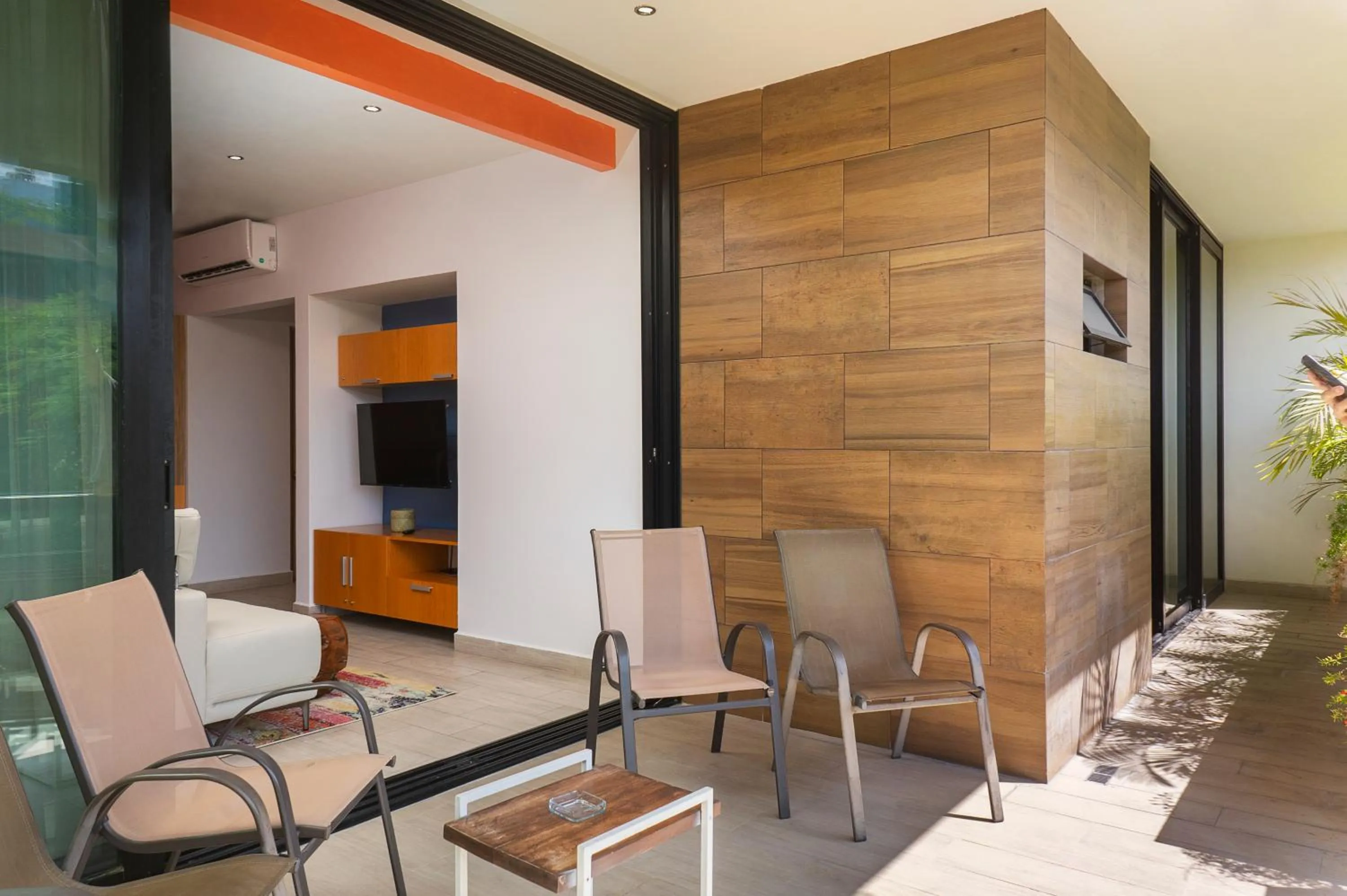 Balcony/Terrace in Opal Suites Apartments