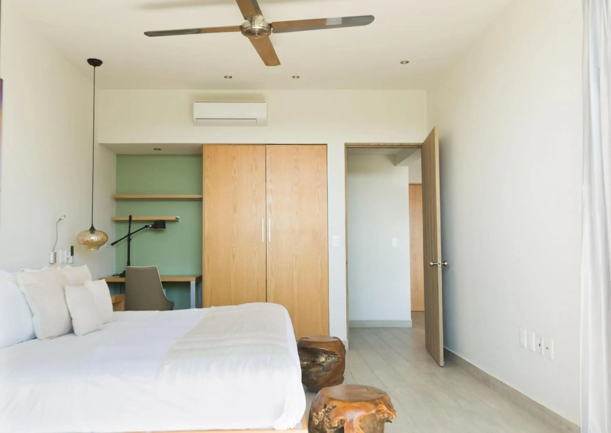 Other, Bed in Opal Suites Apartments