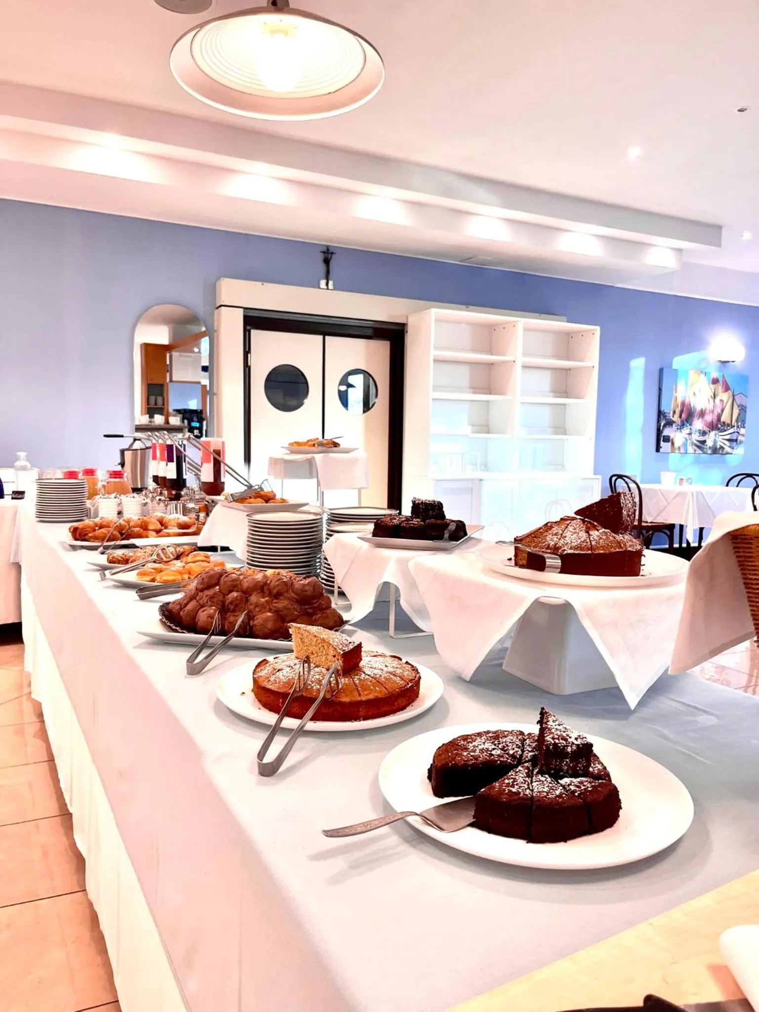 Restaurant/places to eat in Hotel Venere