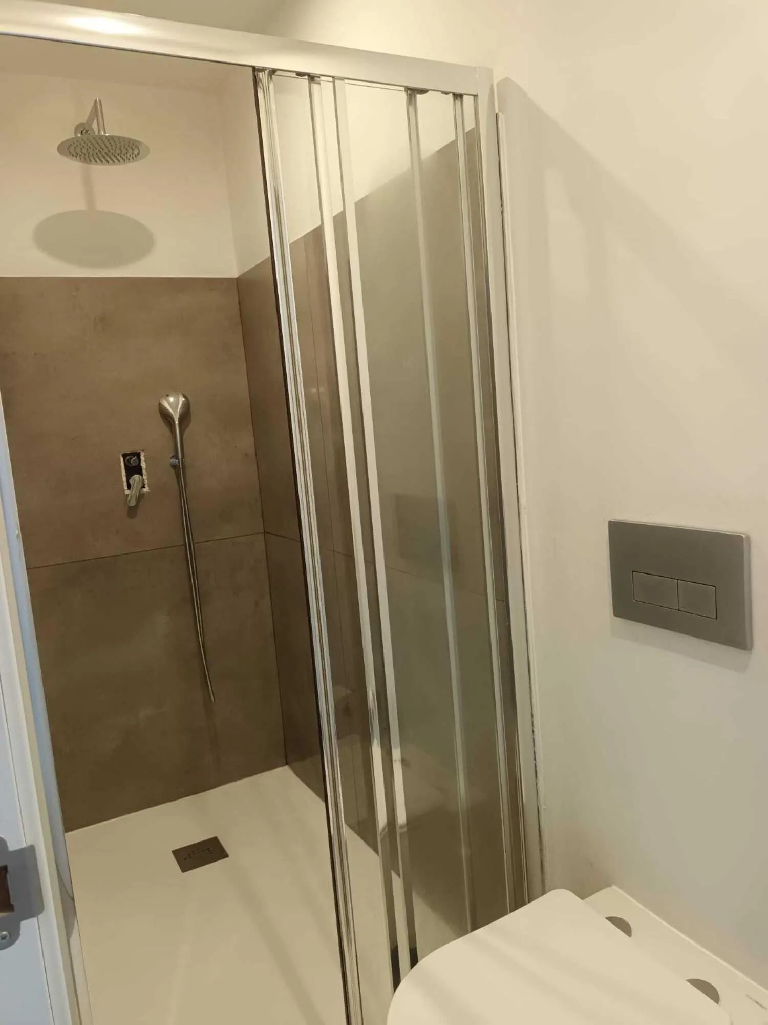 Bathroom in What Else - Fatima