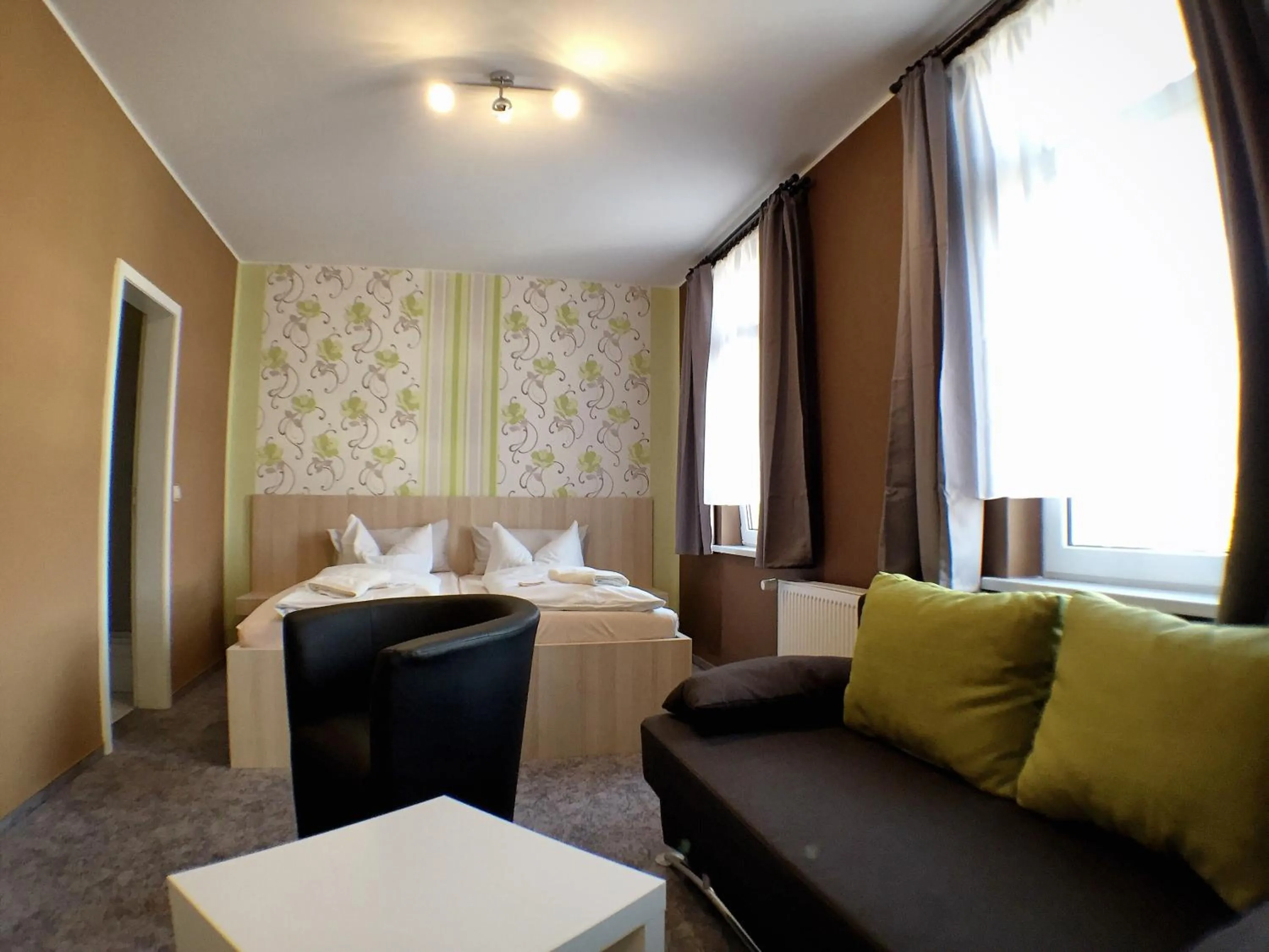 Decorative detail, Bed in Blechleppel - Die Pension im Harz