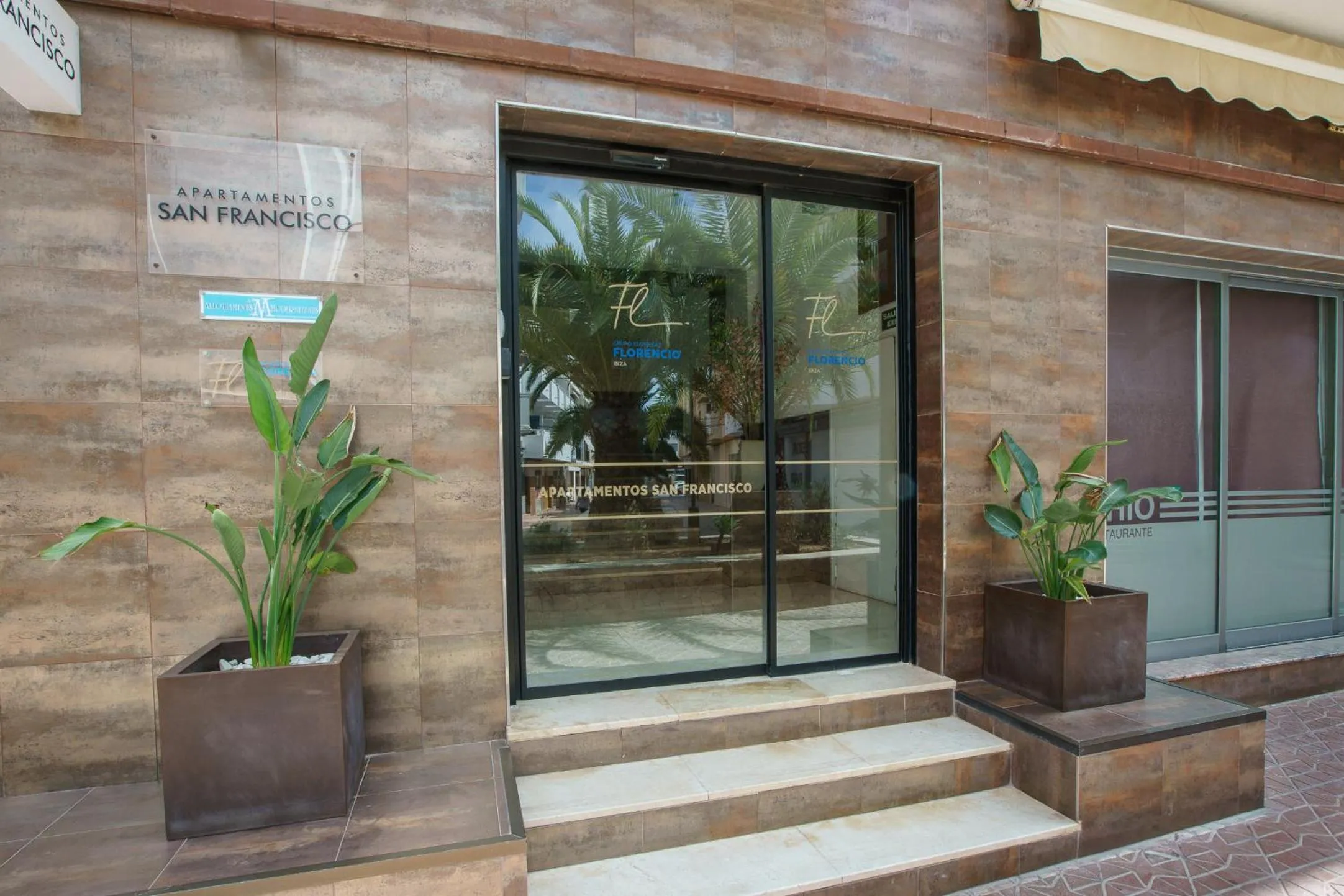 Property building in Apartamentos San Francisco