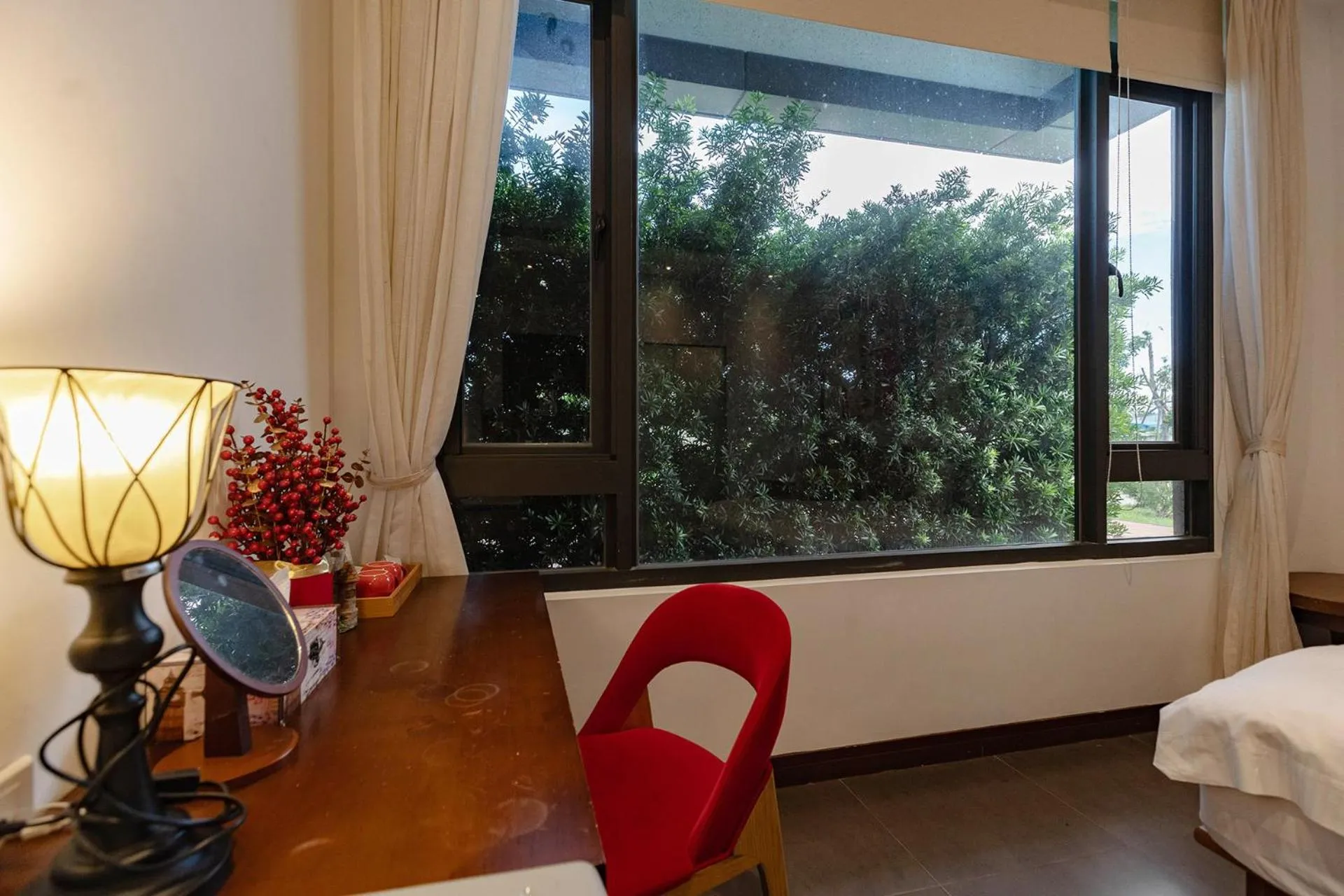 Bed in 193 County Garden BnB