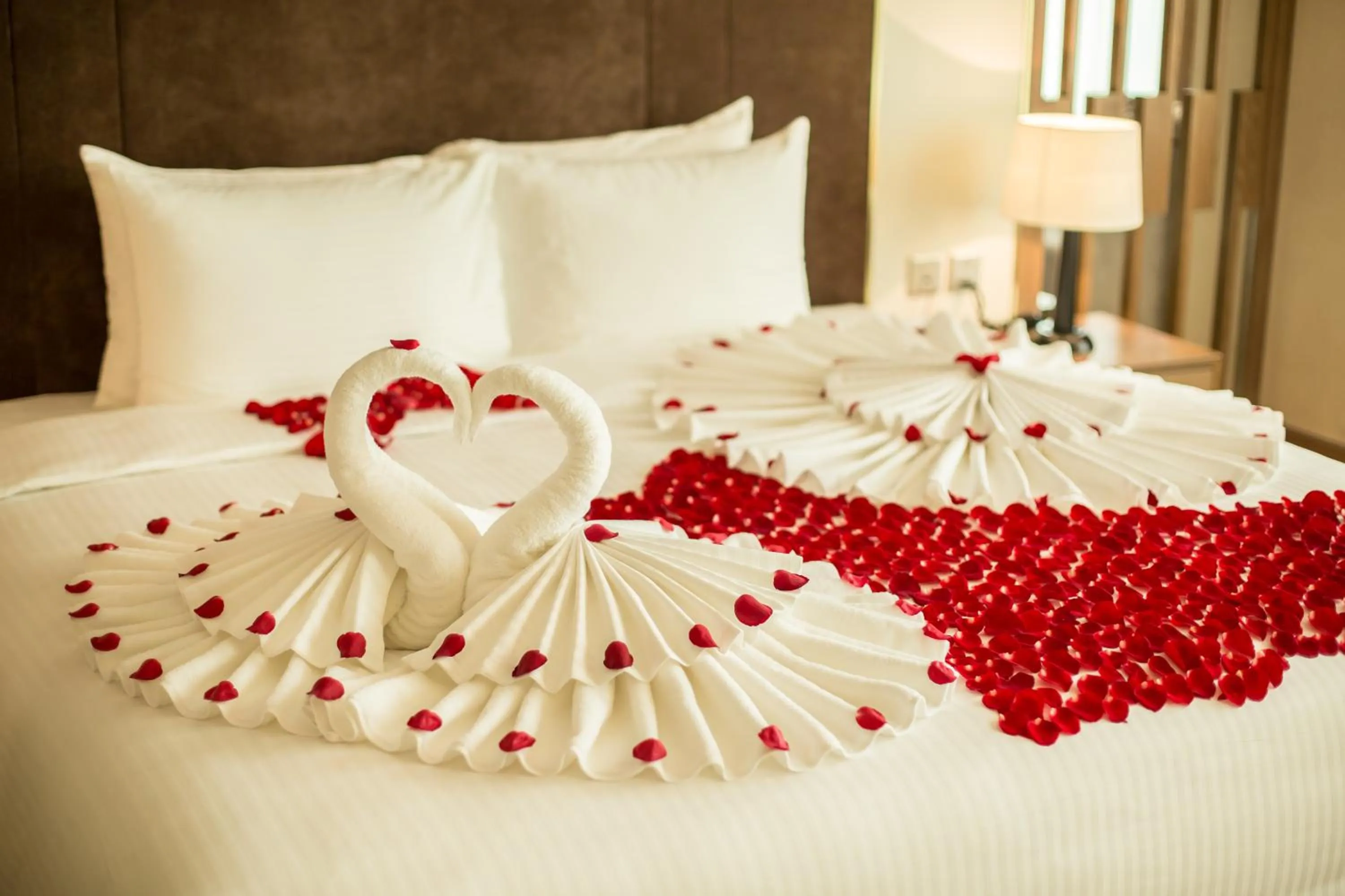 Bed in Muong Thanh Luxury Phu Tho