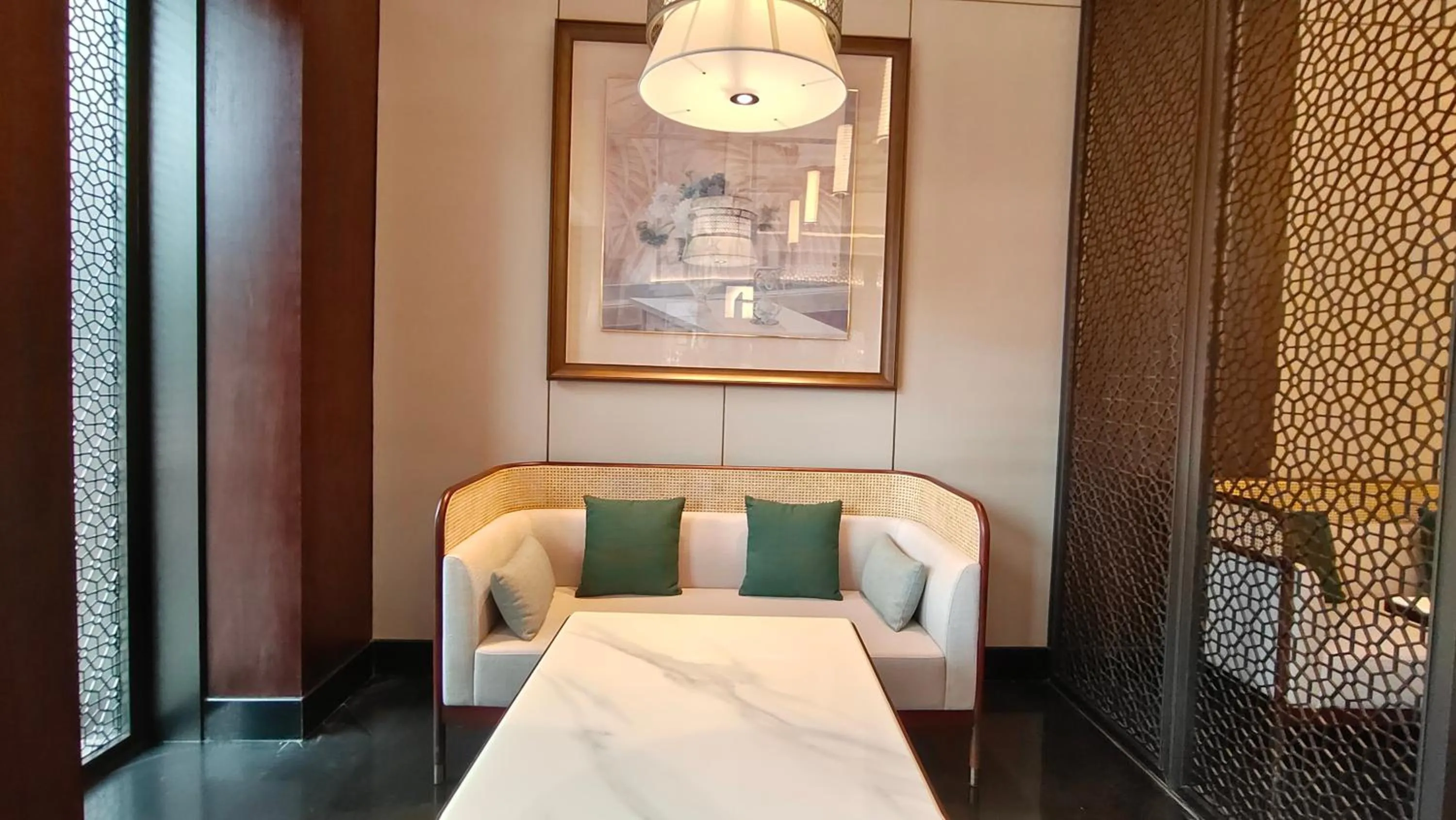 Restaurant/places to eat, Bed in Dahongpao Resort