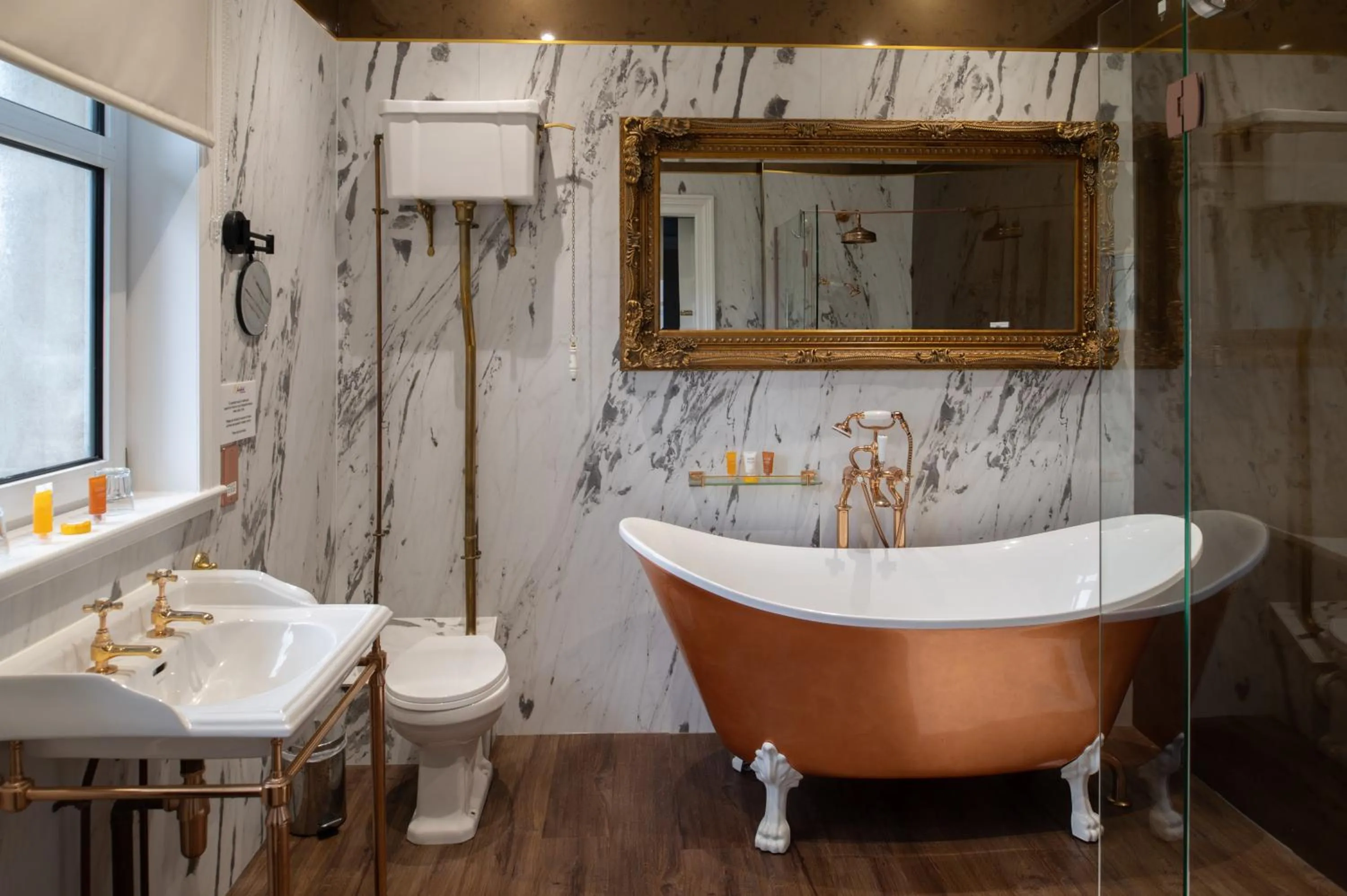 Bathroom in Fairfield House Hotel