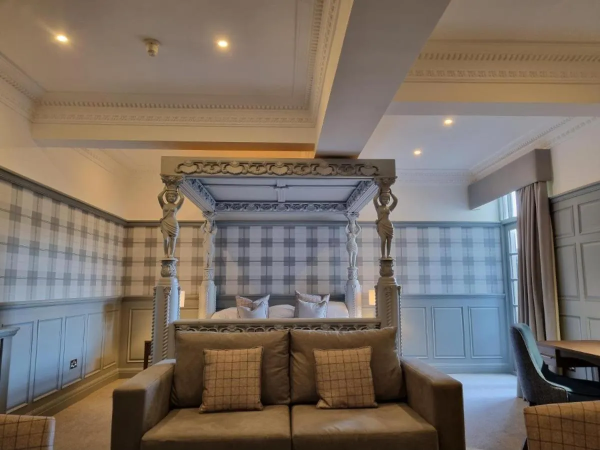 Seating area in Fairfield House Hotel