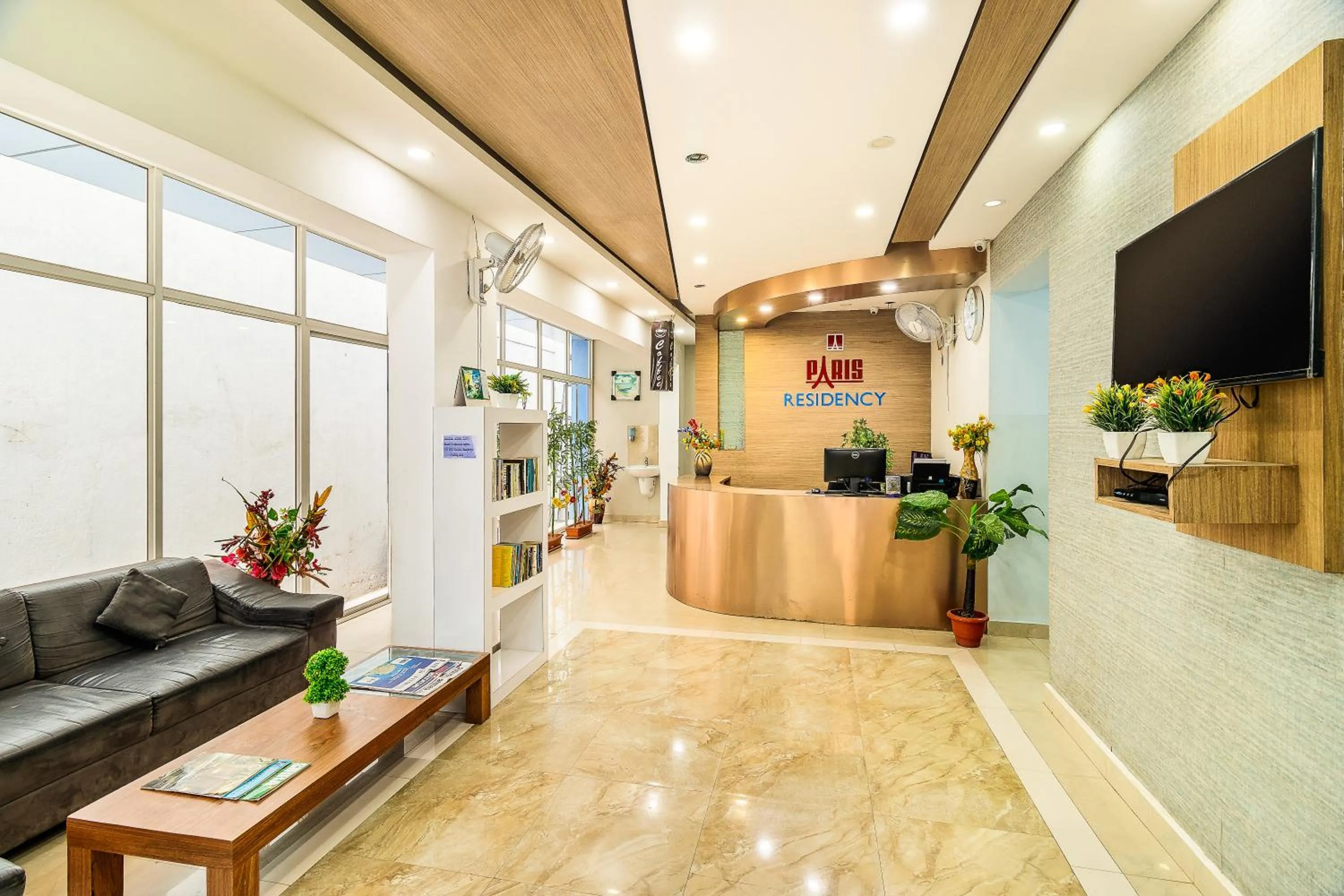 Lobby or reception in Octave Paris Residency