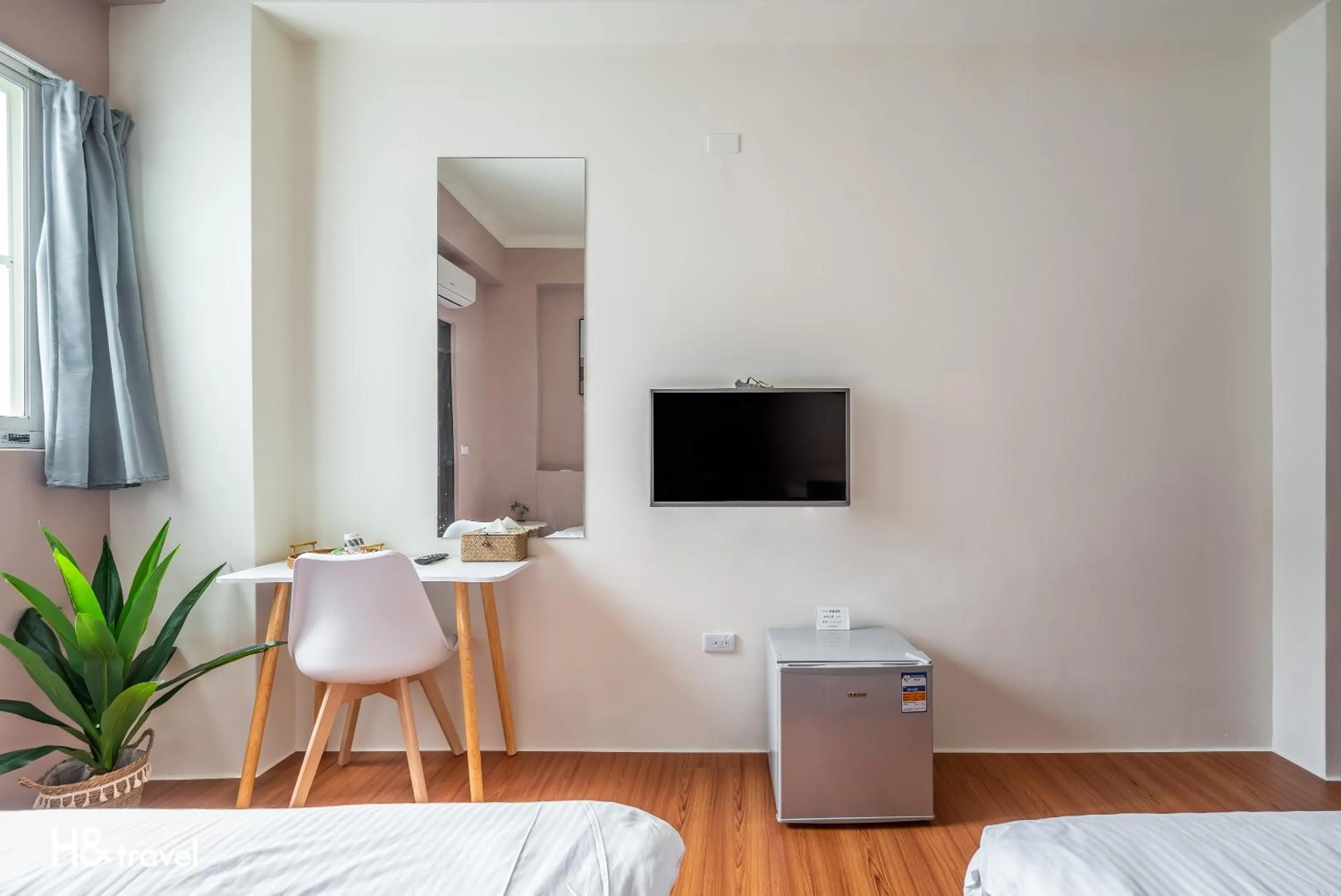 Living room, Bed in Taitung Puyuma Style Inn