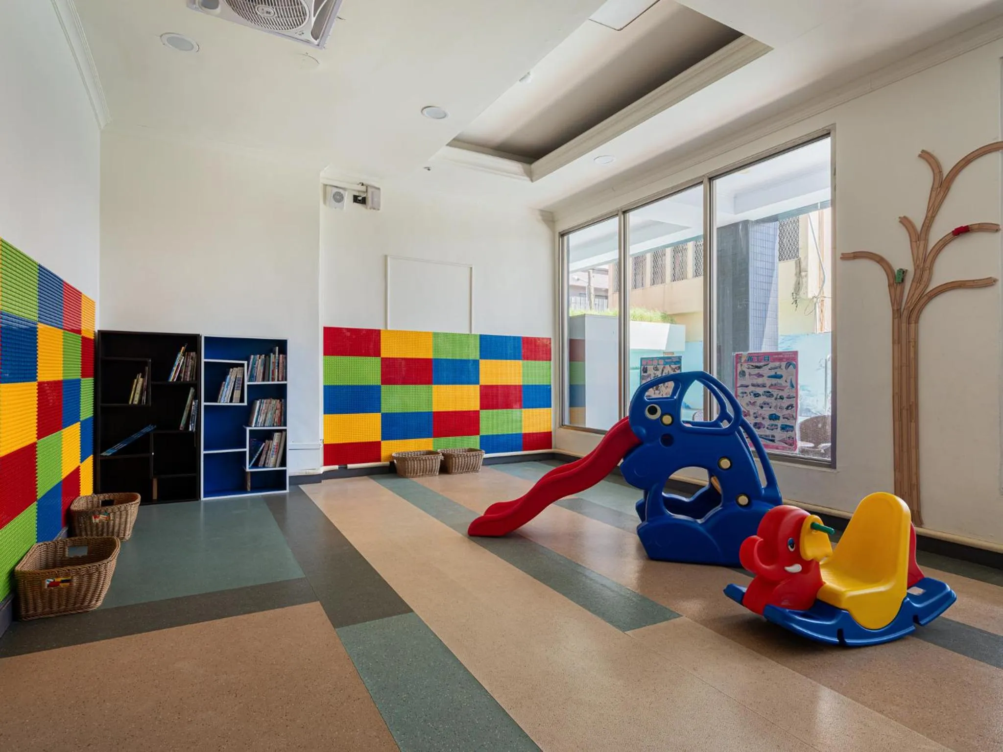 Children play ground in GUIDE HOTEL Kenting Resort