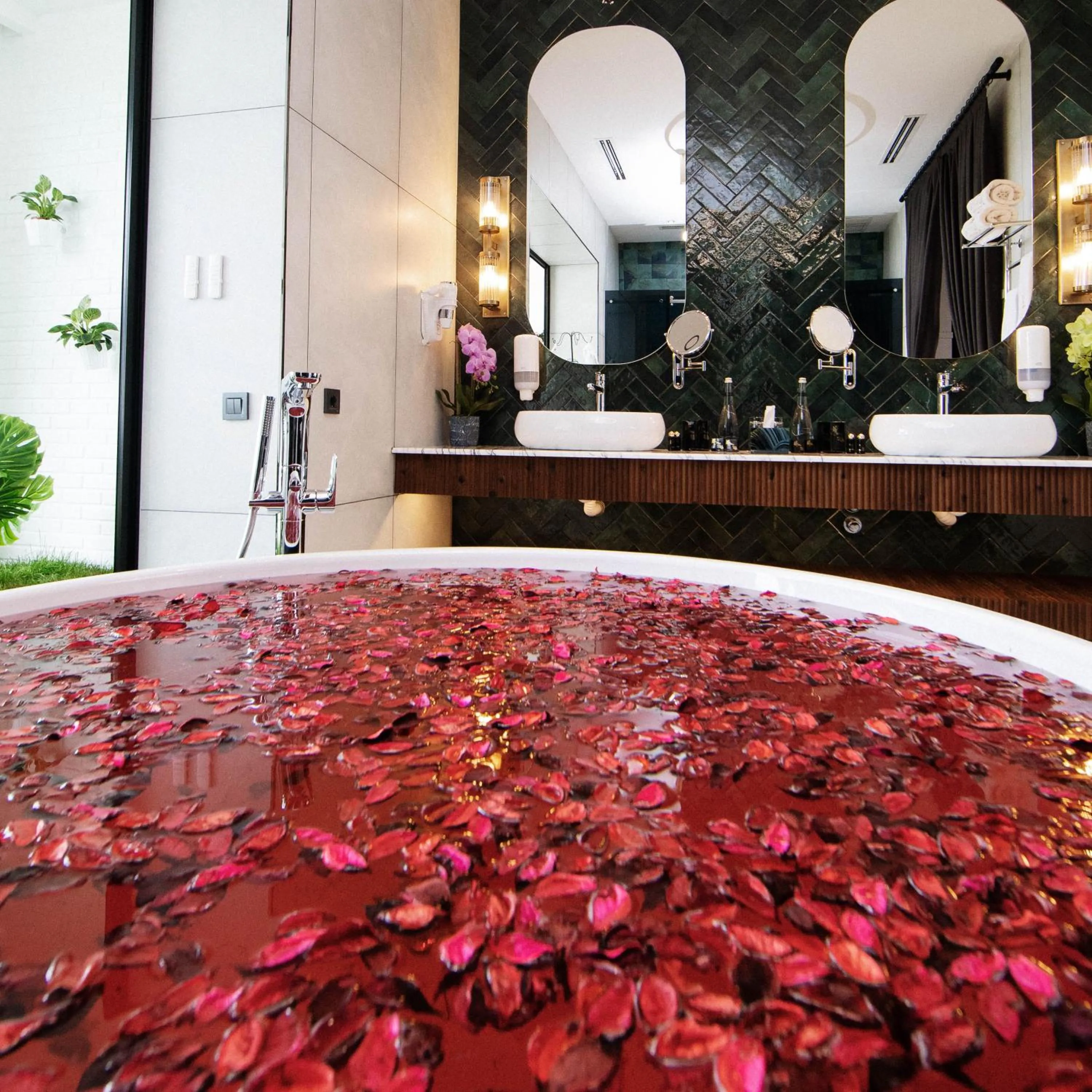 Bath in Armada Villa Hotel