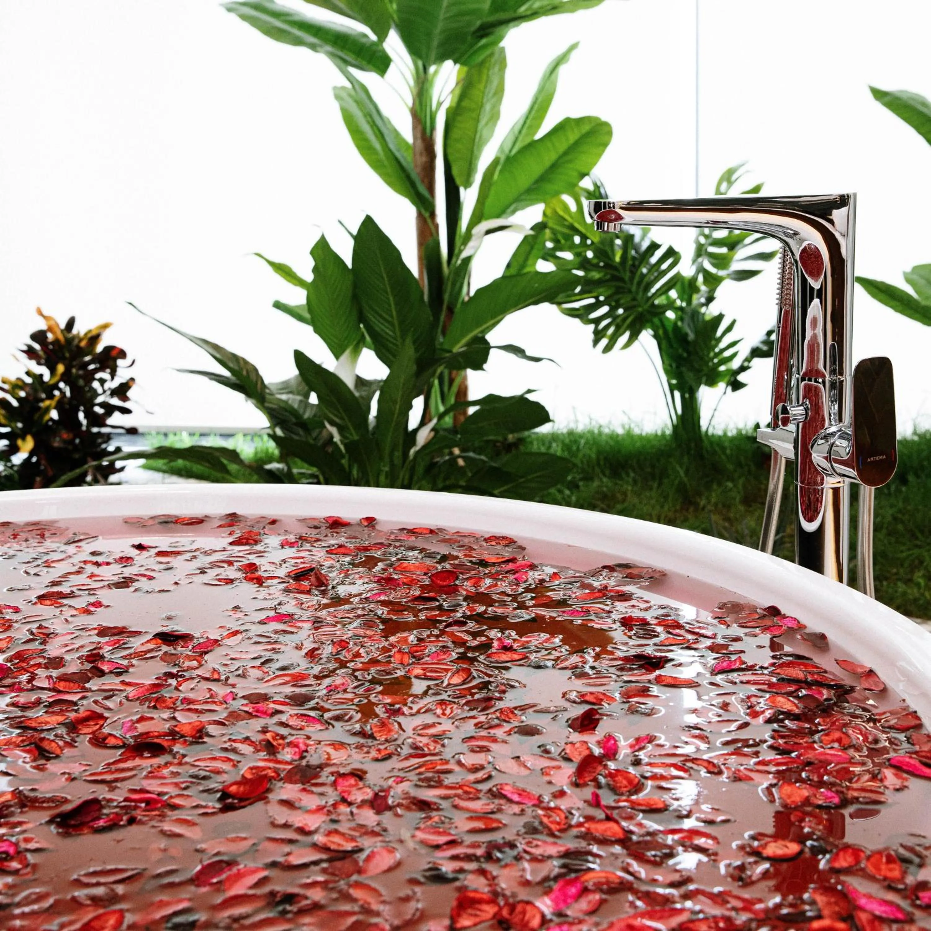 Bathroom in Armada Villa Hotel