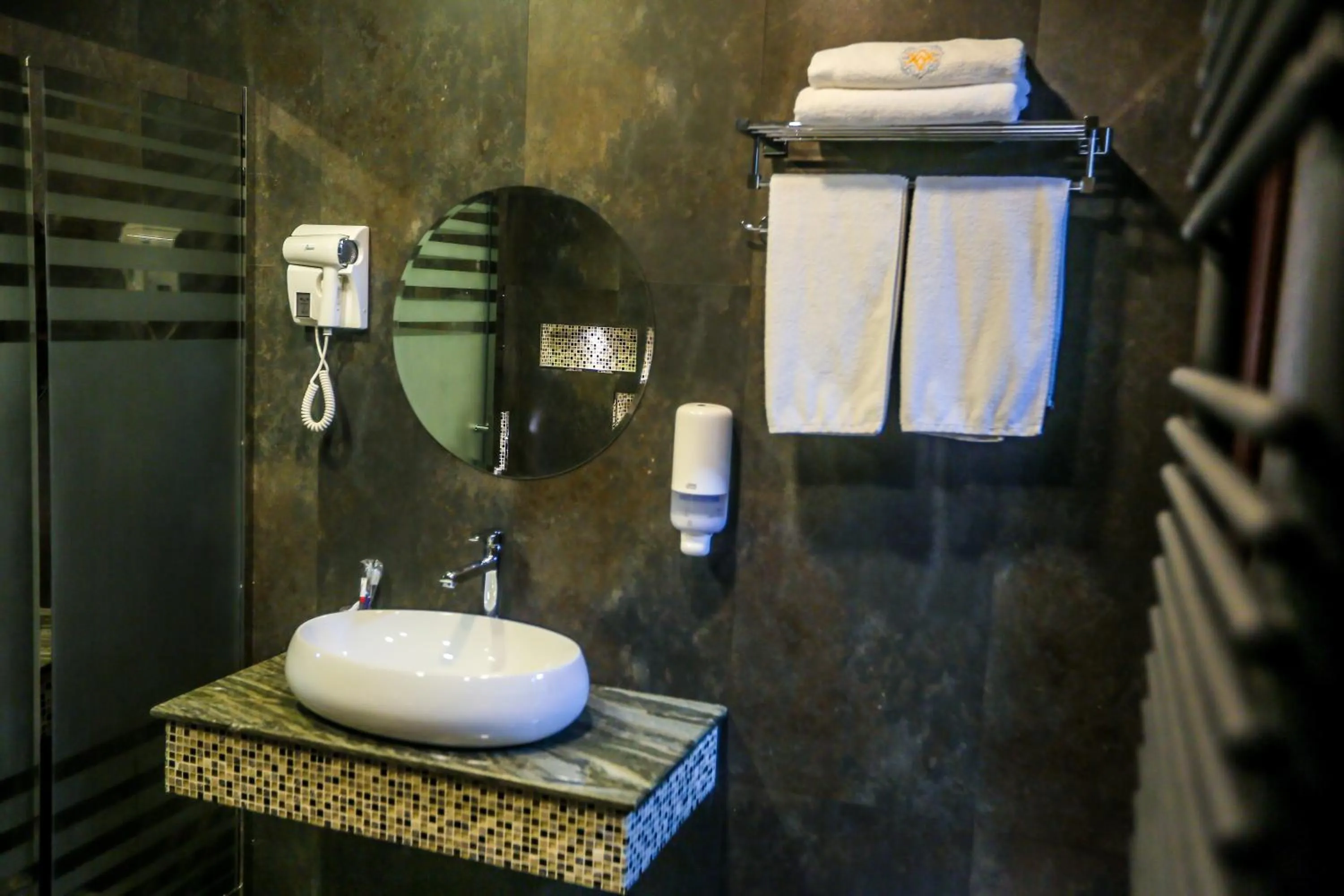 Shower in Armada Villa Hotel