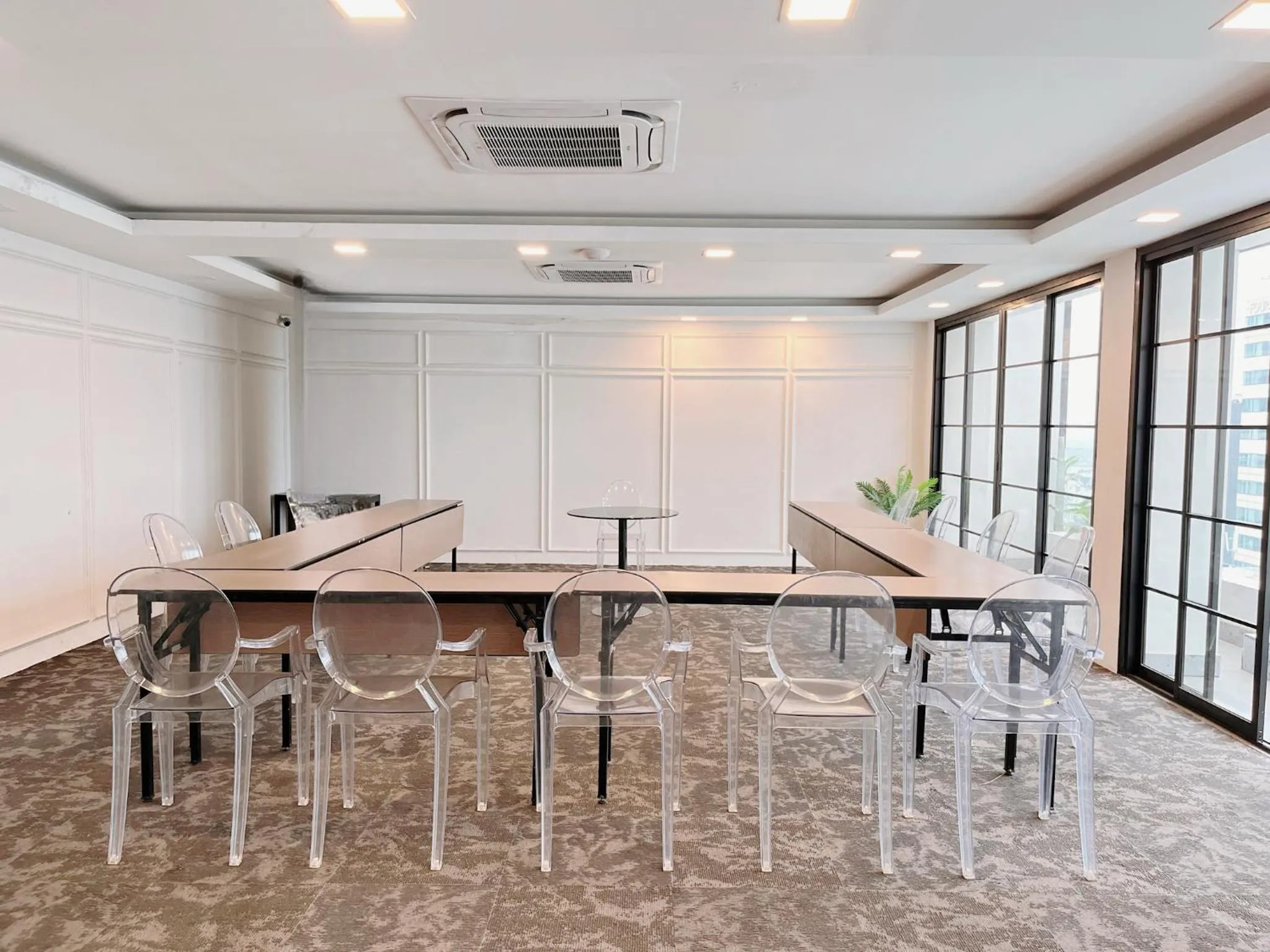 Meeting/conference room in Verse Luxe Hotel Wahid Hasyim