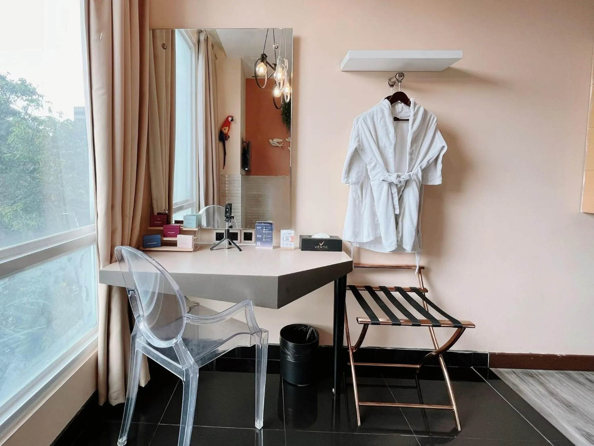 Bedroom in Verse Luxe Hotel Wahid Hasyim