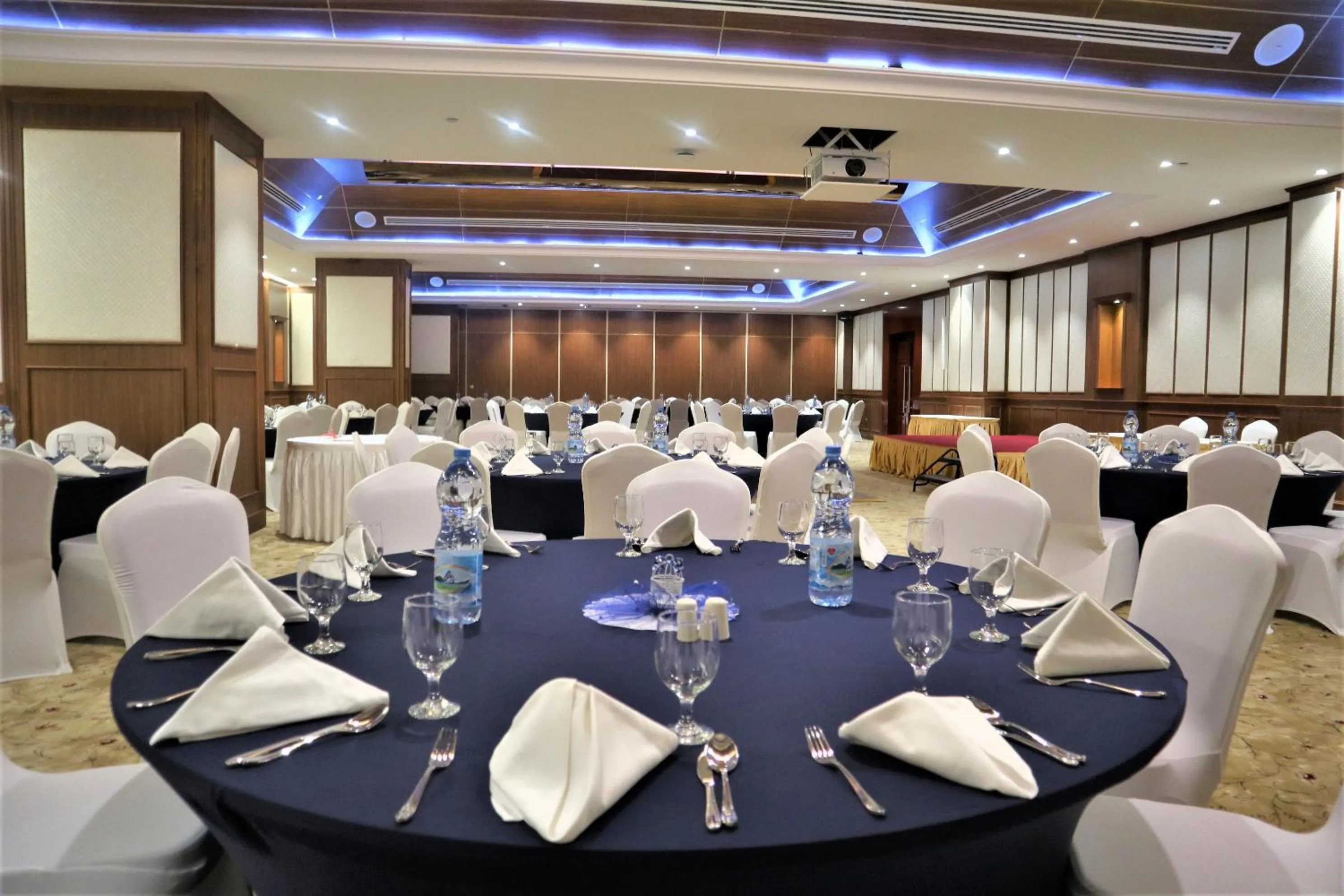 Banquet/Function facilities in Golden Tulip Headington