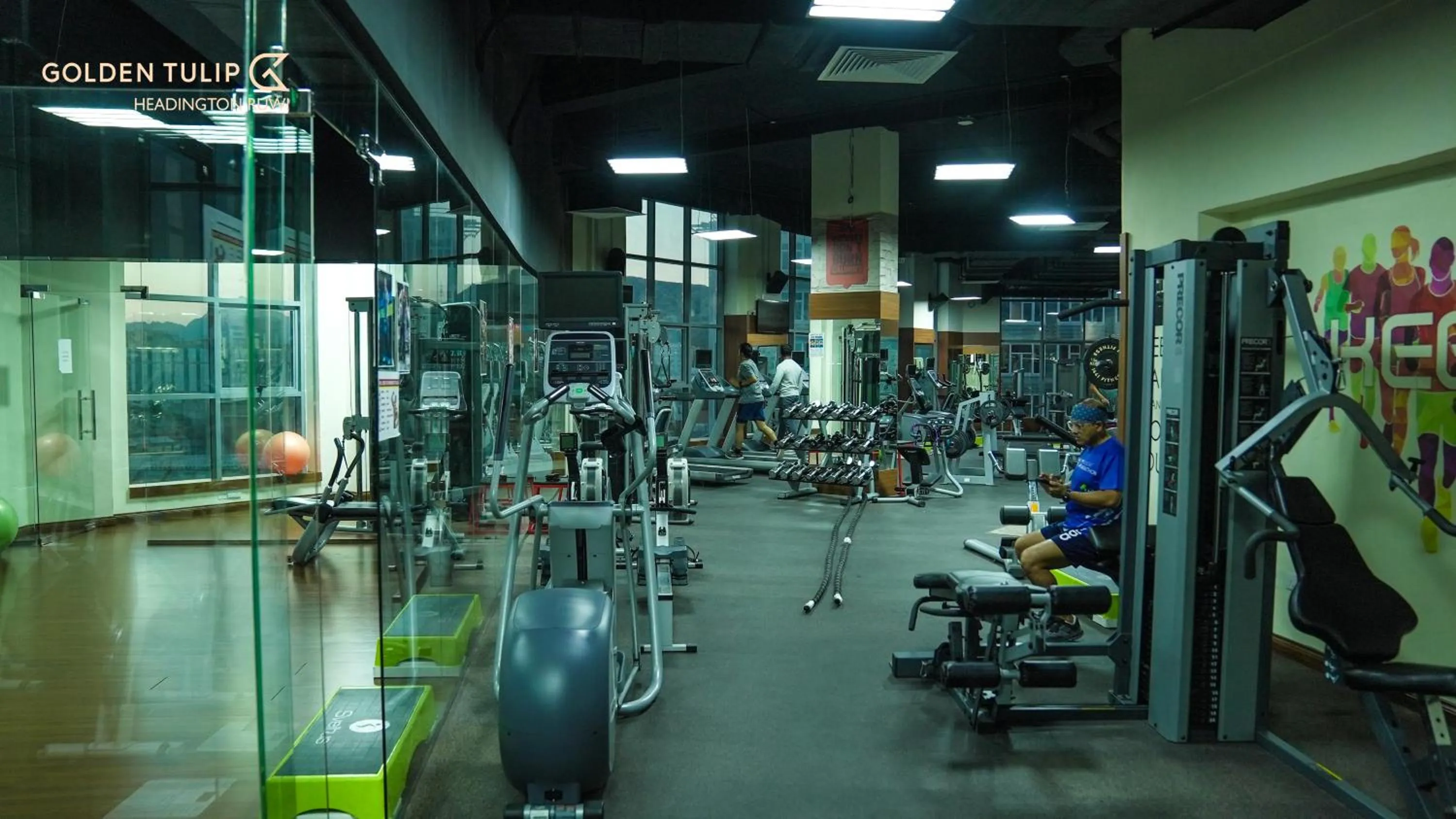 Fitness centre/facilities in Golden Tulip Headington