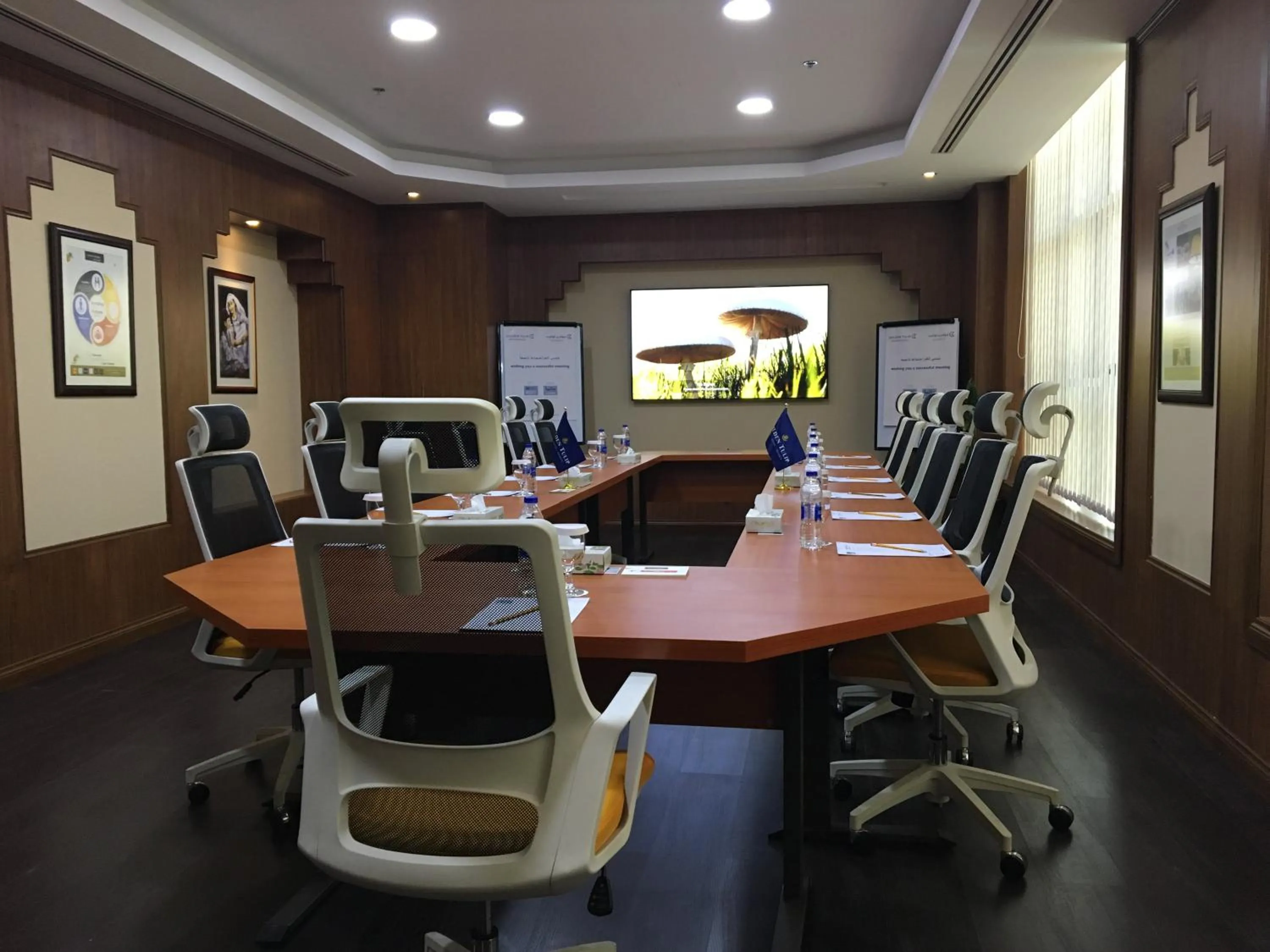 Meeting/conference room in Golden Tulip Headington