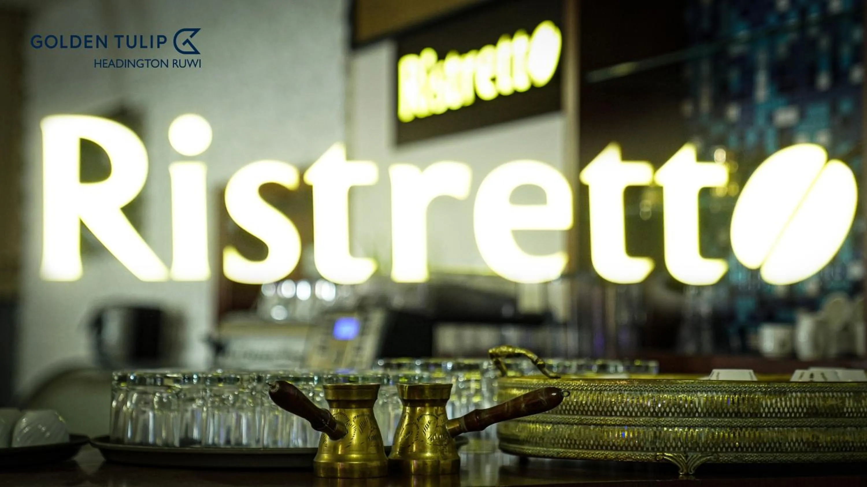 Restaurant/places to eat in Golden Tulip Headington