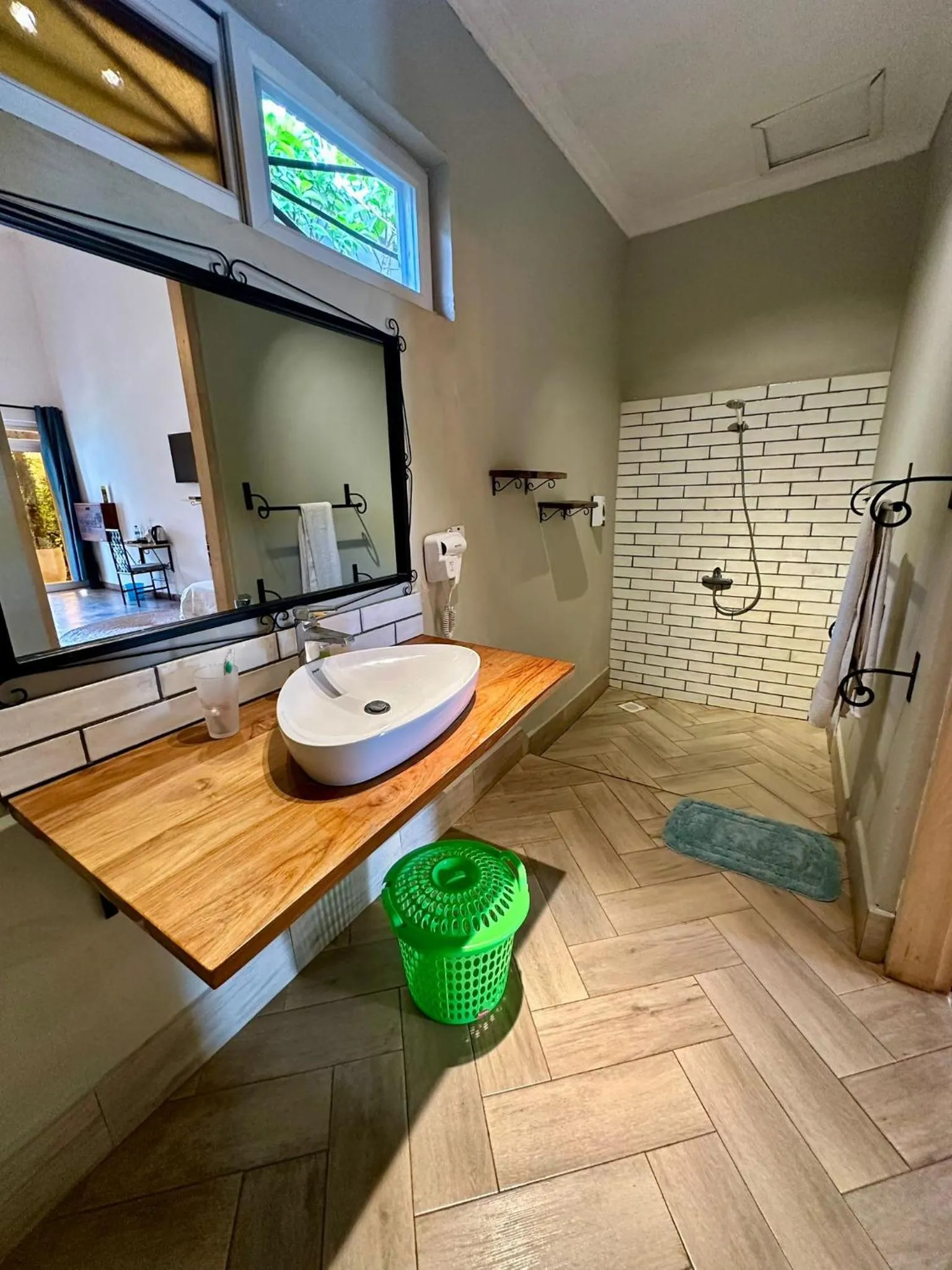 Boulevard Inn Mt Meru