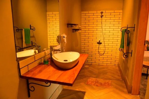 Boulevard Inn Mt Meru