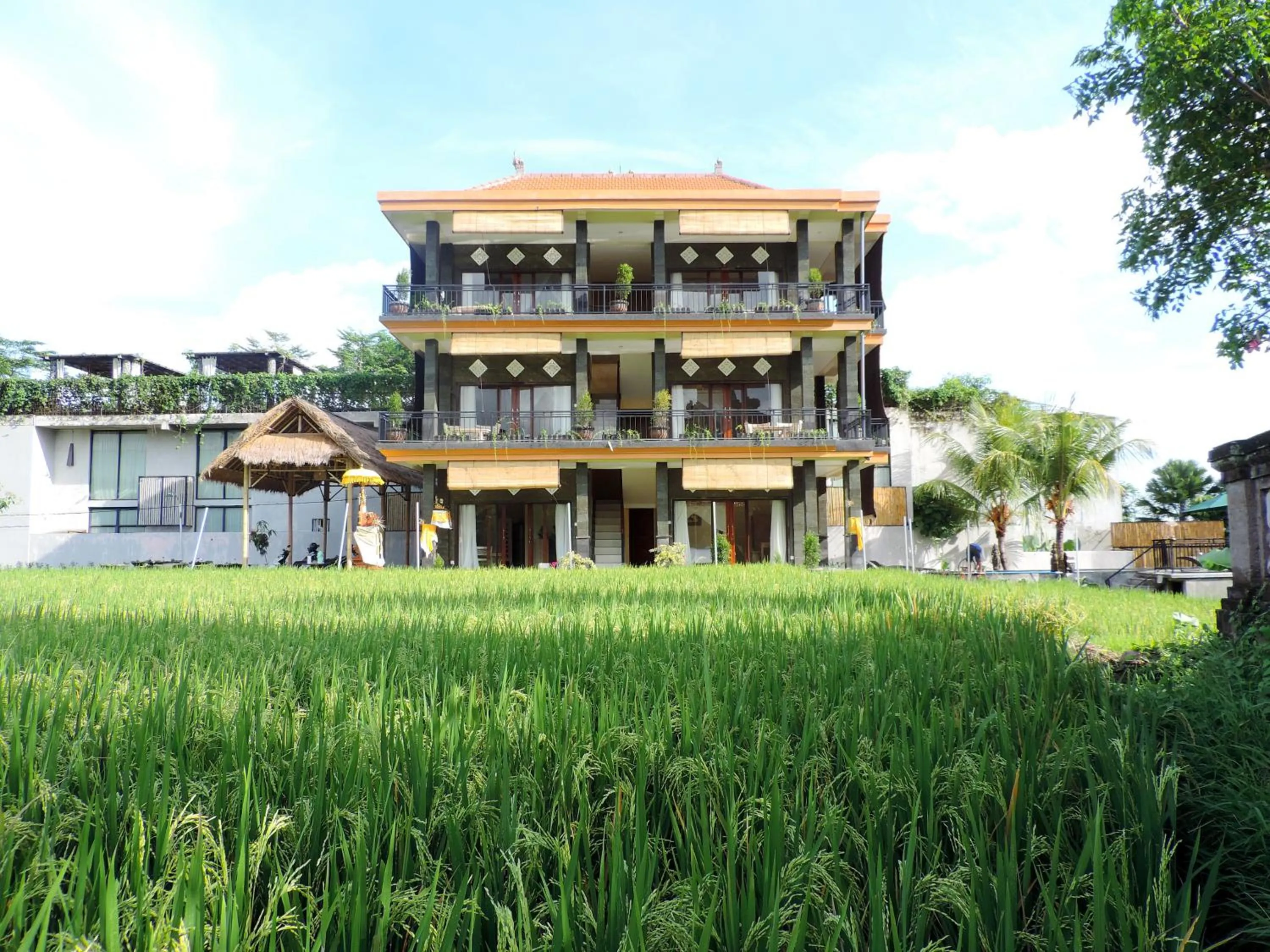 Property building in Adi Bisma Inn by Mahaputra