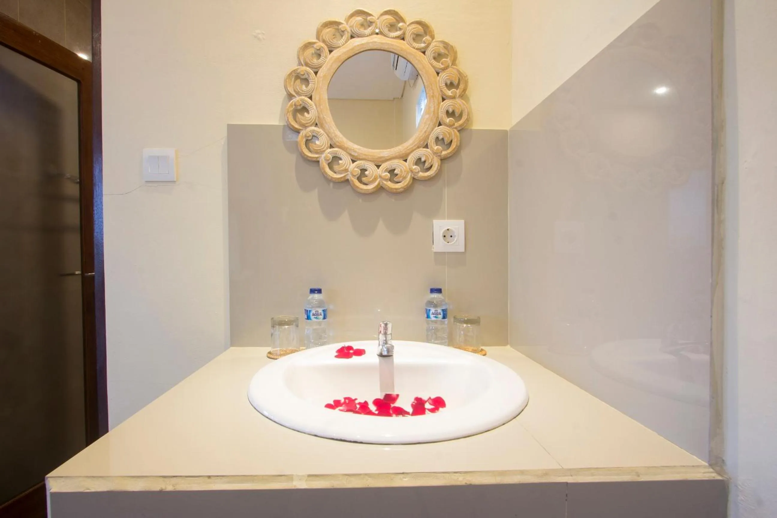 Decorative detail in Adi Bisma Inn by Mahaputra