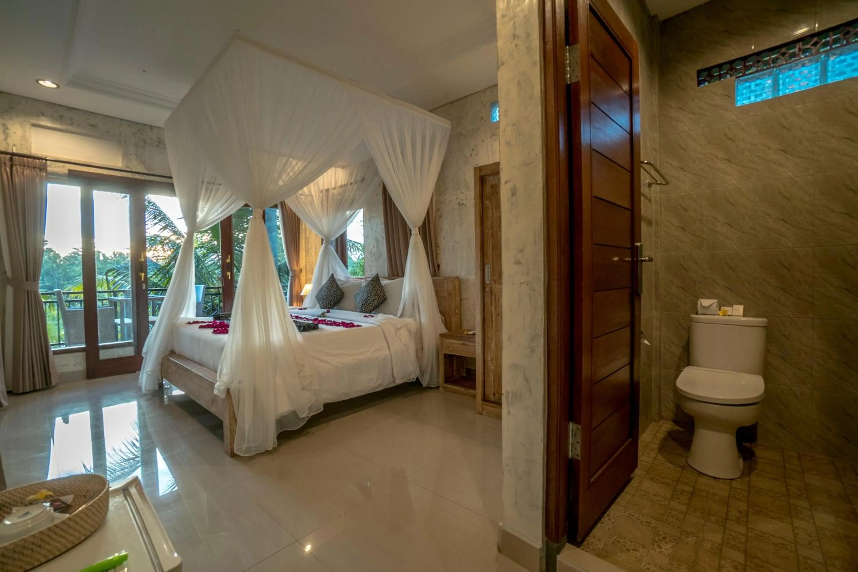 Photo of the whole room, Bed in Adi Bisma Inn by Mahaputra