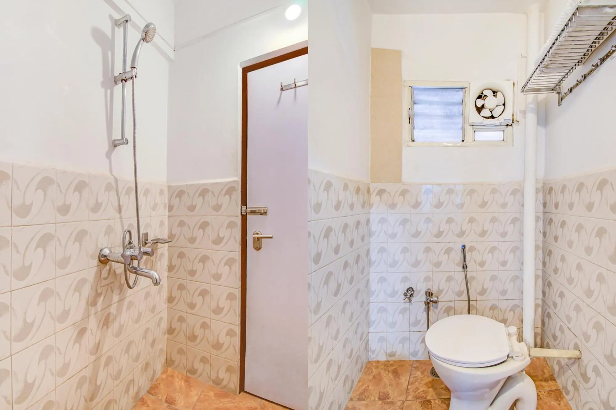 Toilet in FabHotel Rajnandani Residency Bhawarkua