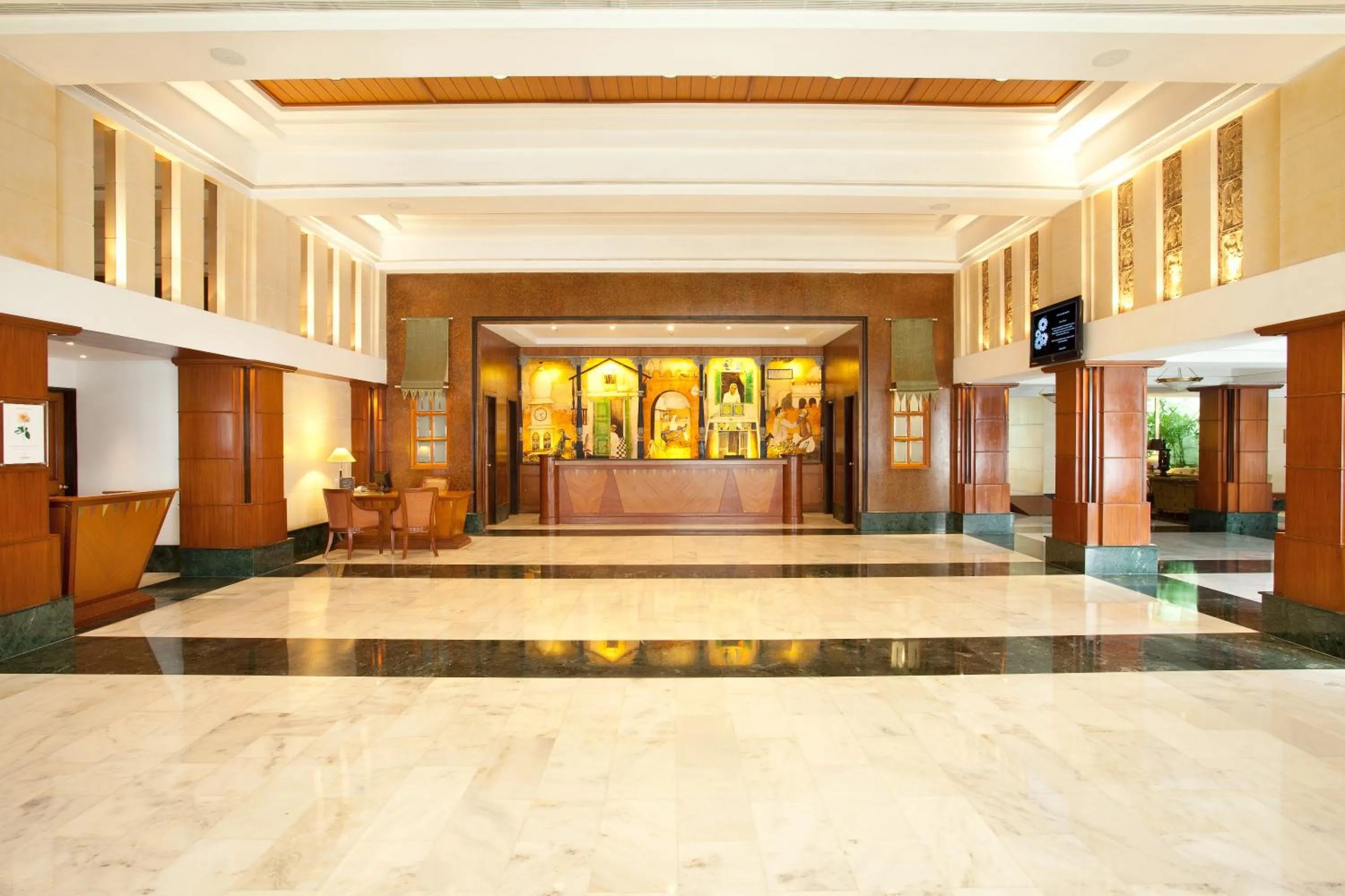 Lobby or reception in Welcomhotel by ITC Hotels, Alkapuri, Vadodara