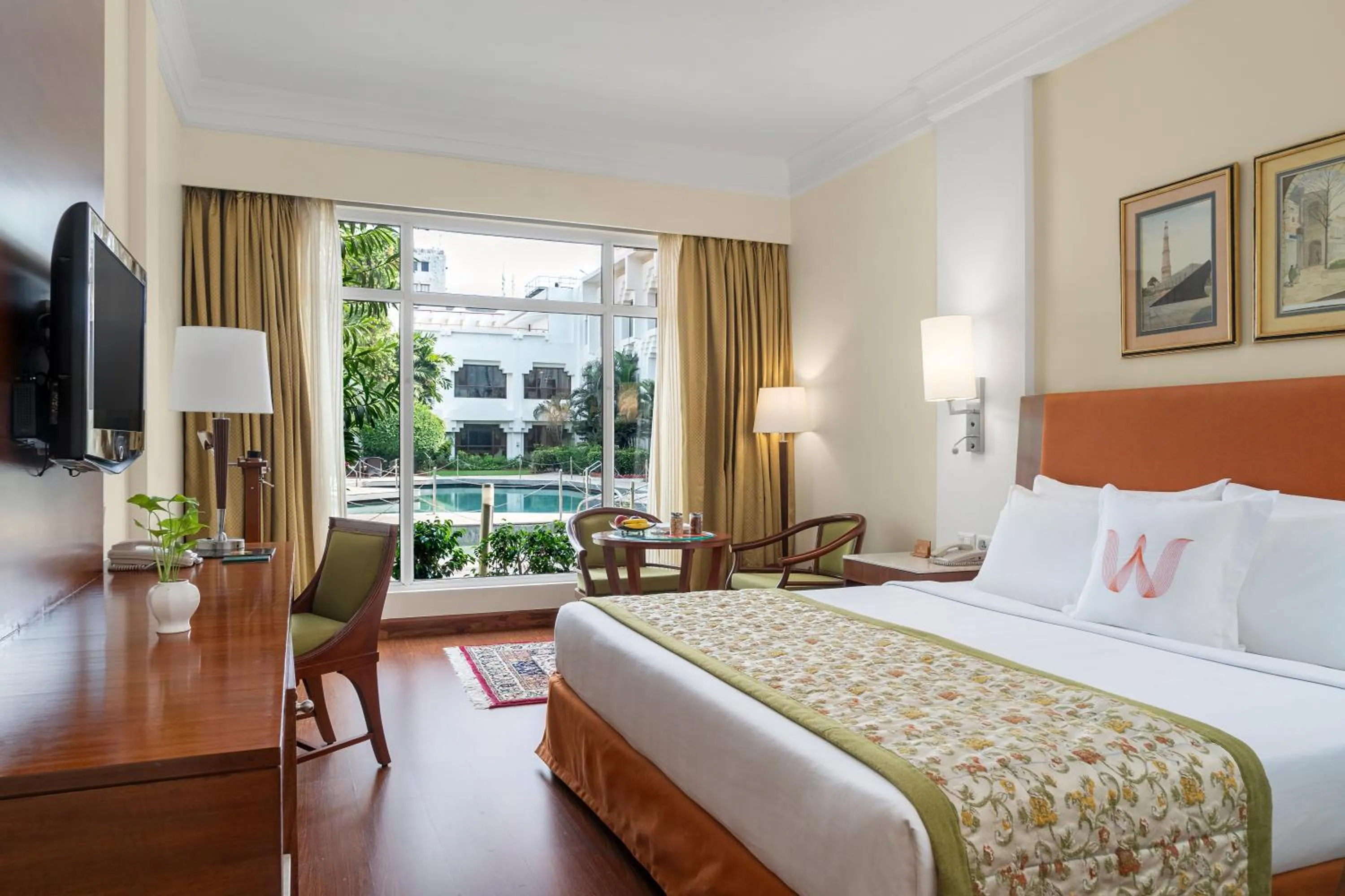 Bed in Welcomhotel by ITC Hotels, Alkapuri, Vadodara