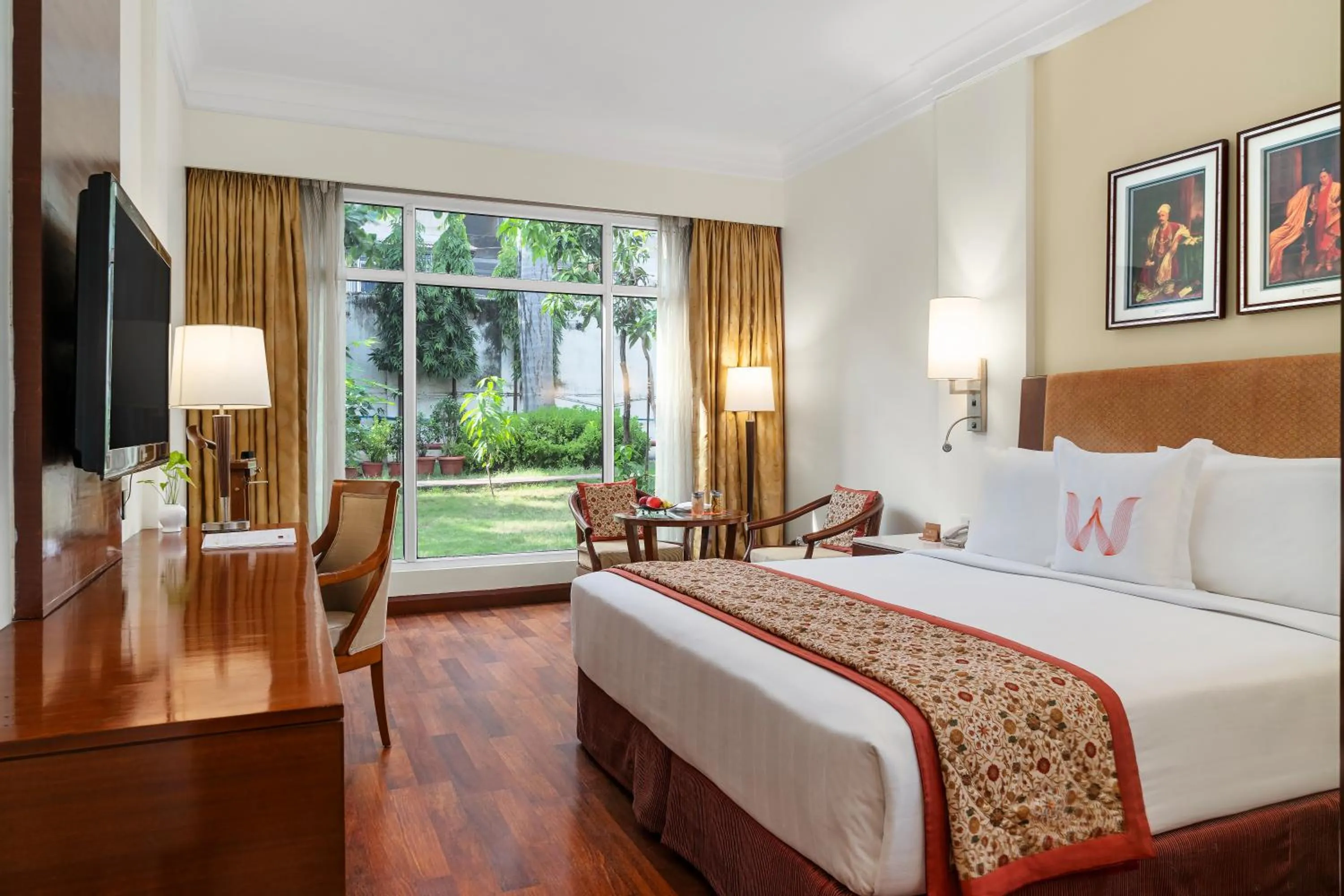 Bed in Welcomhotel by ITC Hotels, Alkapuri, Vadodara