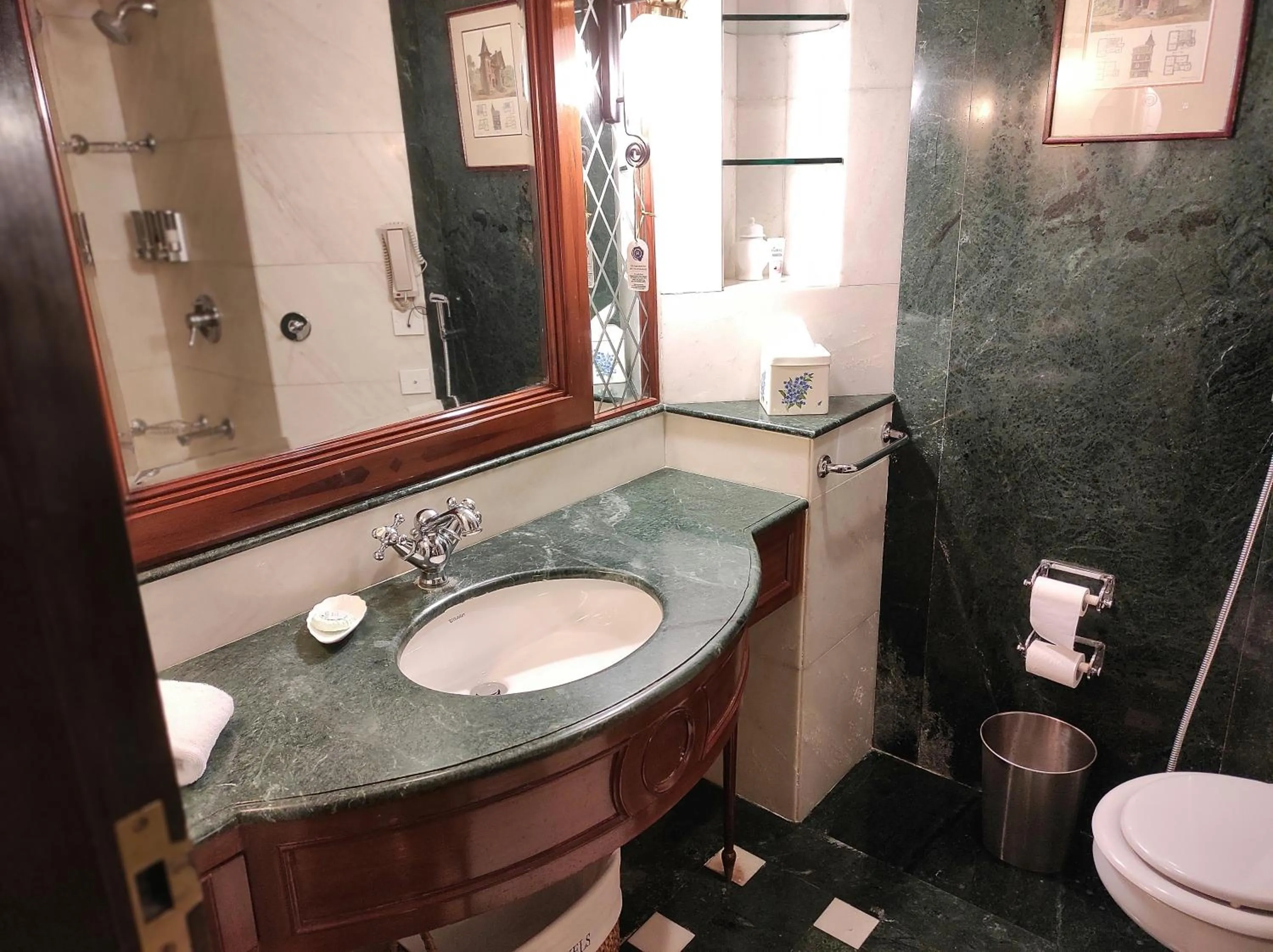 Bathroom in Welcomhotel by ITC Hotels, Alkapuri, Vadodara