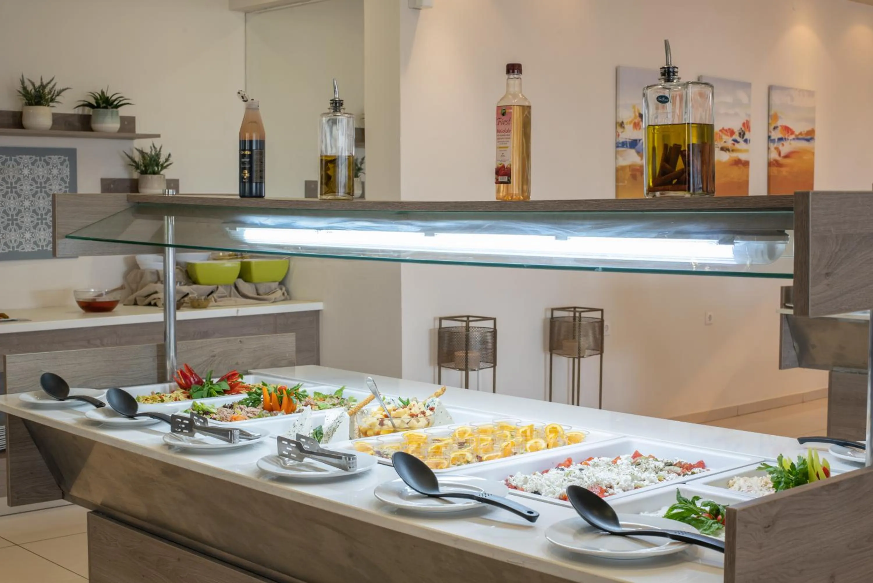 Food in Gouves Bay by Omilos Hotels