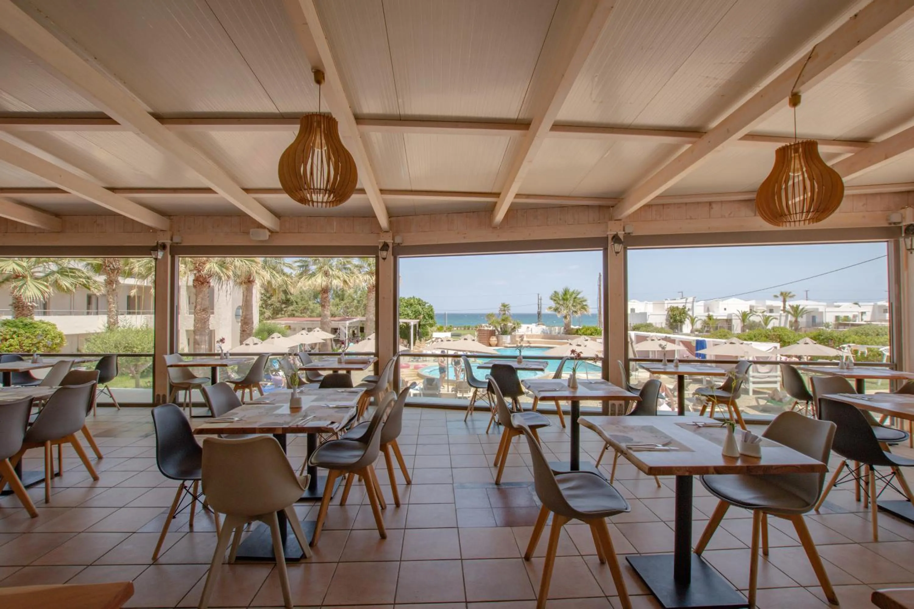 Restaurant/places to eat in Gouves Bay by Omilos Hotels