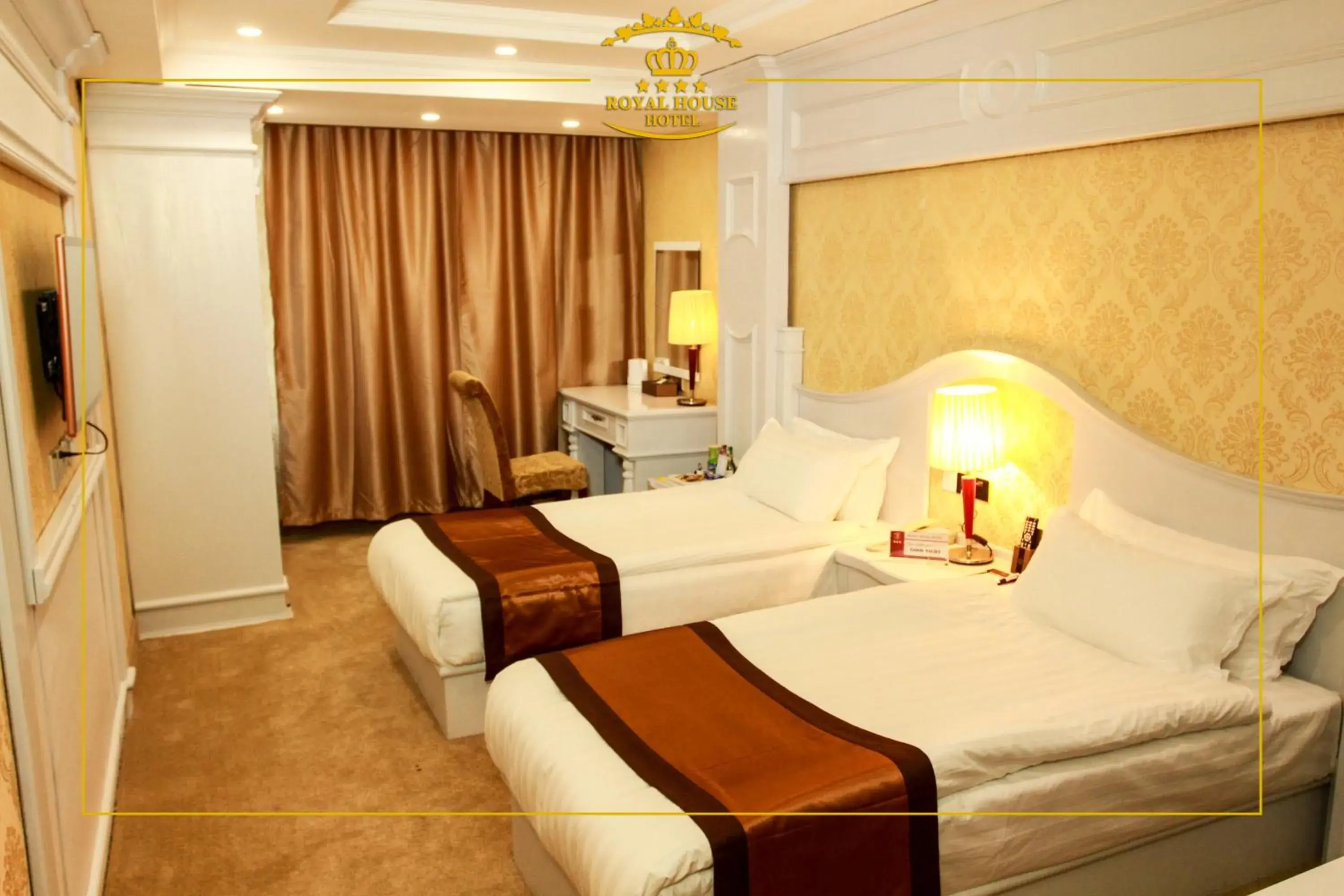 Twin Room in Royal House Hotel 2 Twin Room in Royal House Hotel 2