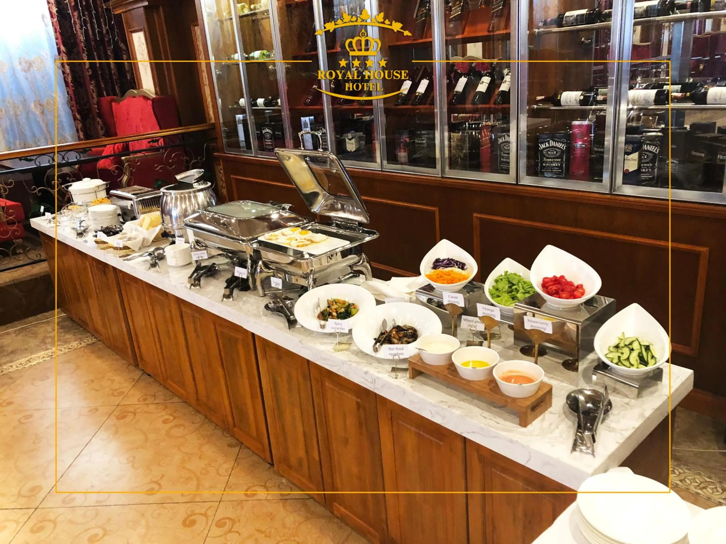 Food and drinks in Royal House Hotel 2