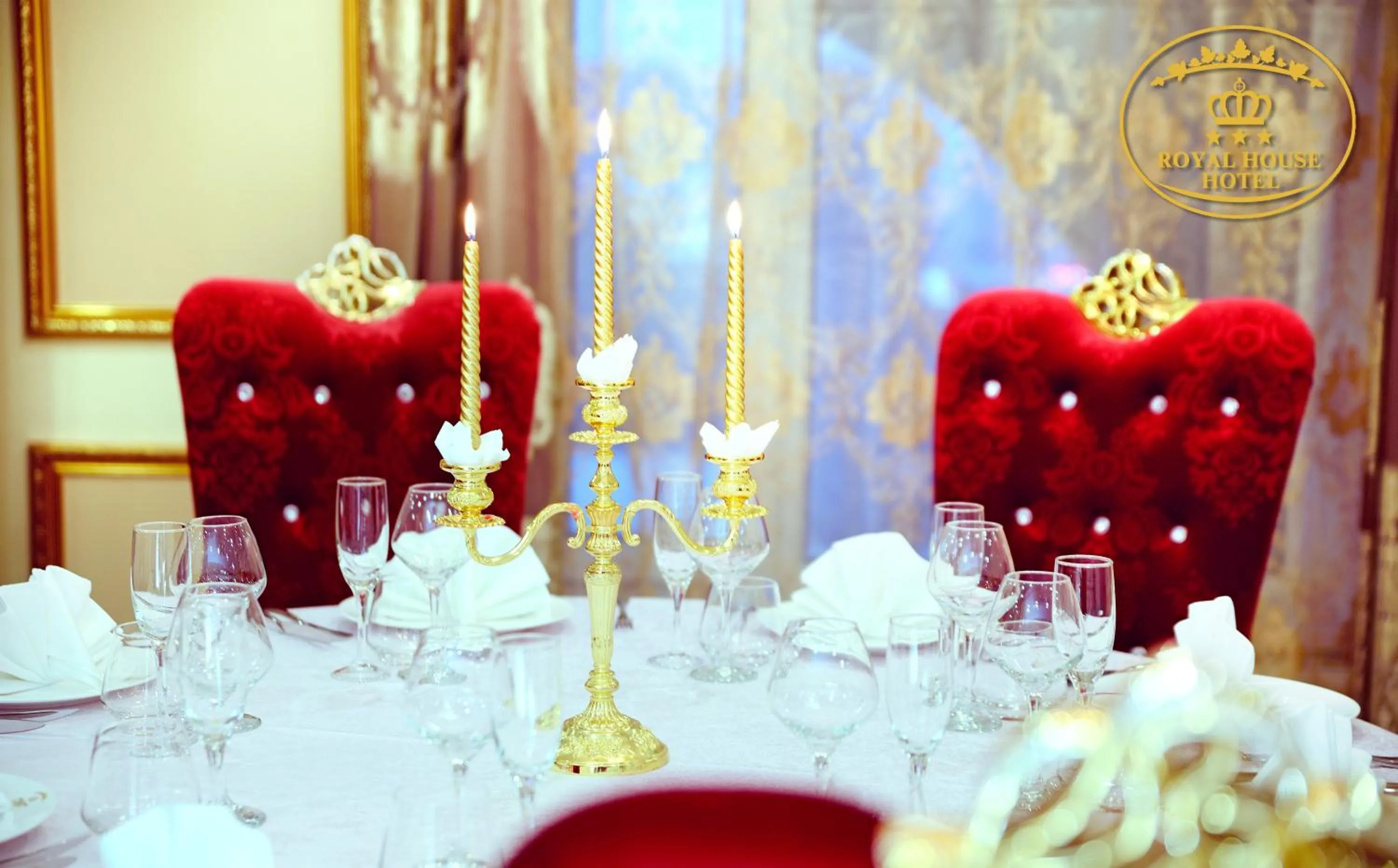 Food and drinks in Royal House Hotel 2