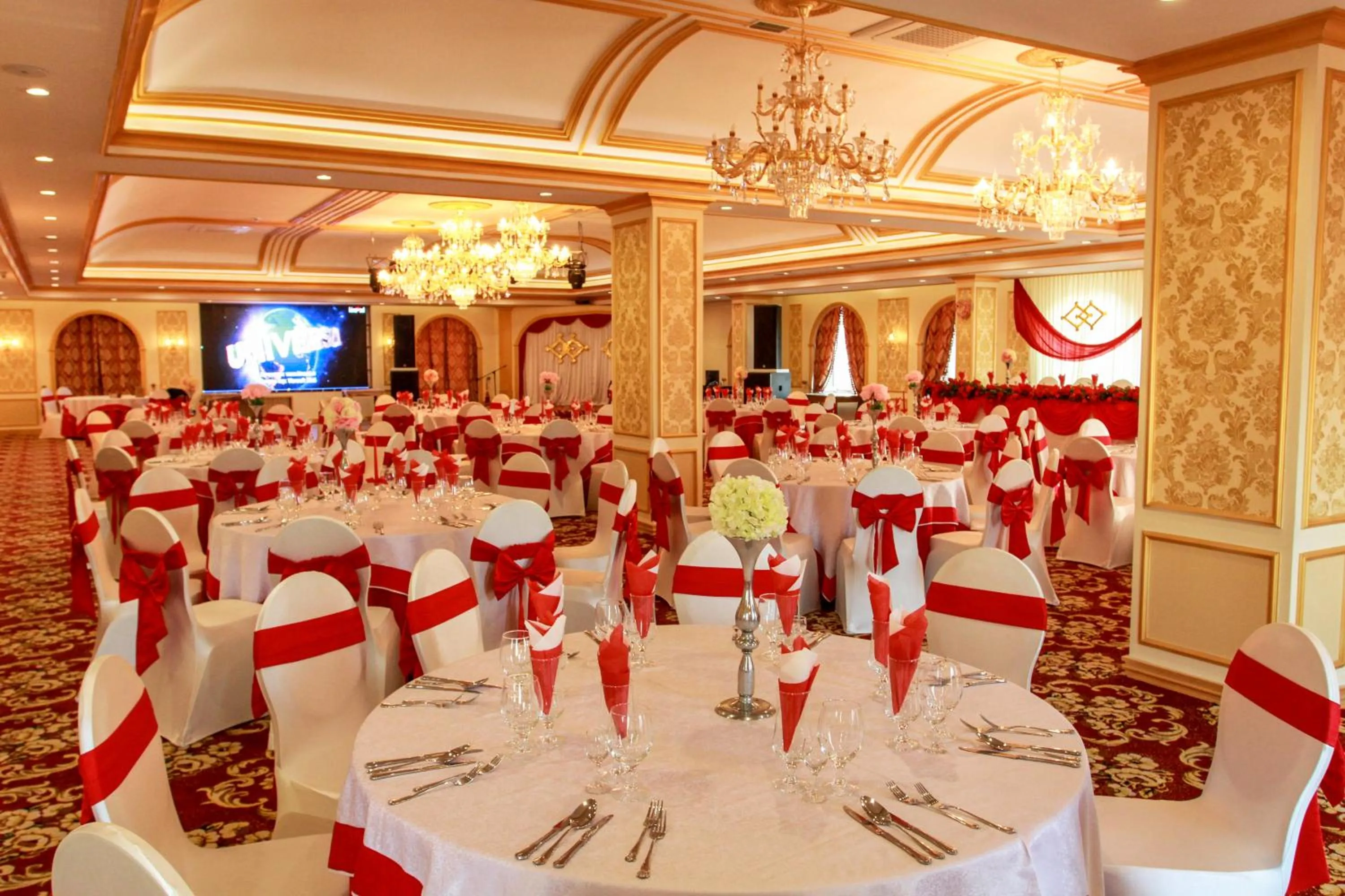 Banquet/Function facilities in Royal House Hotel 2