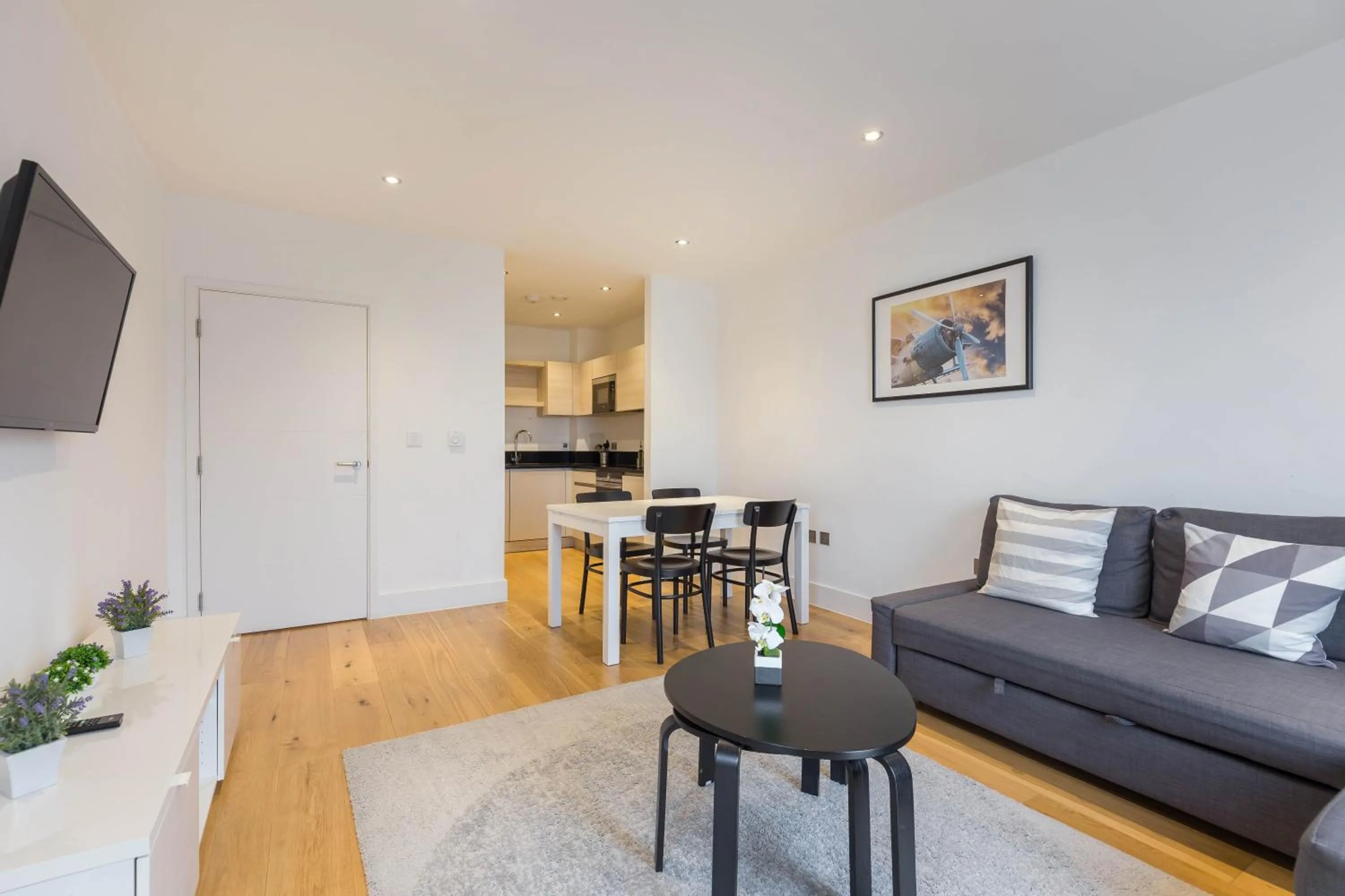 TV and multimedia, Seating Area in Urban Chic - Portobello