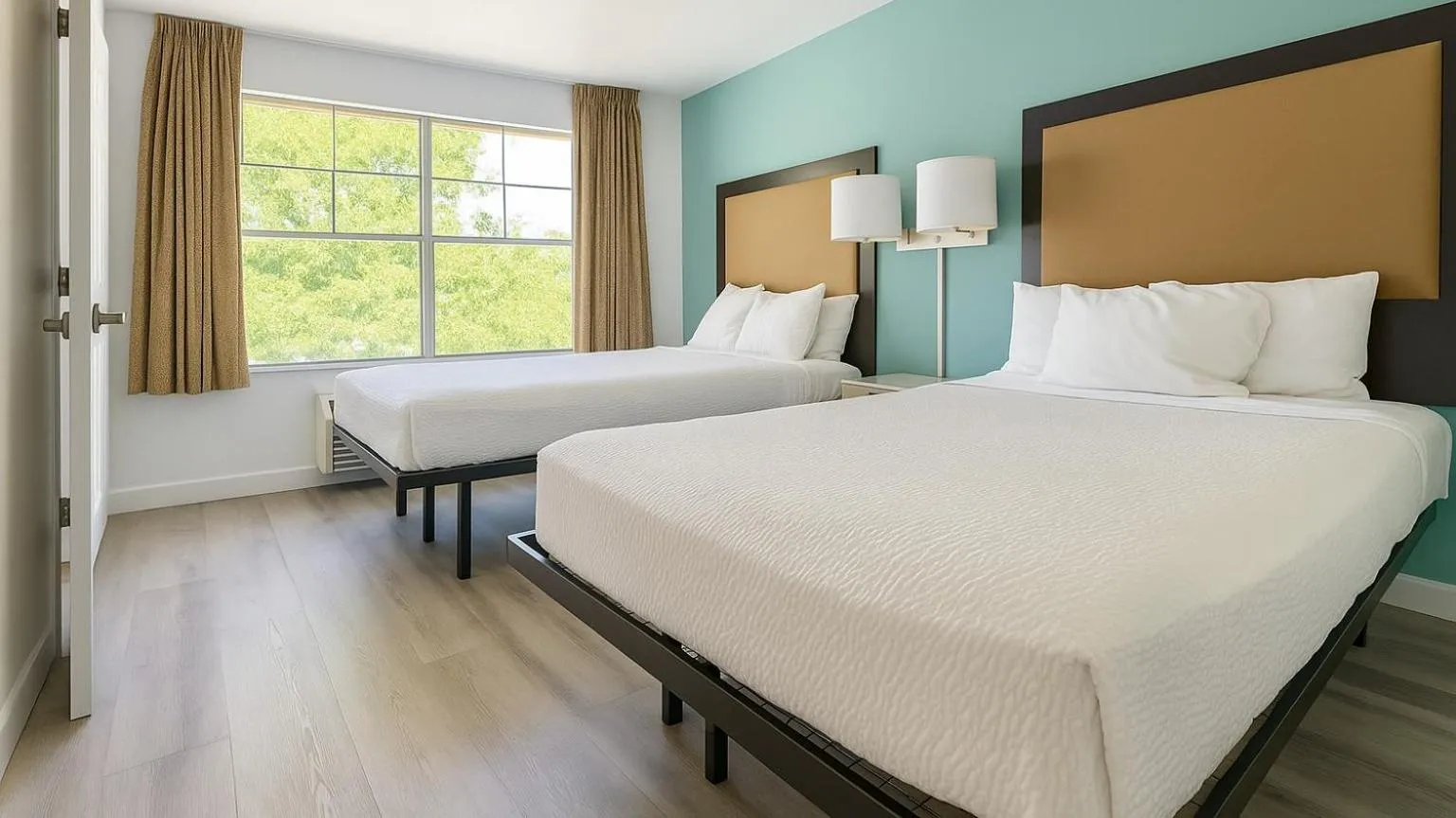 Bedroom, Bed in MainStay Suites Las Vegas Flamingo