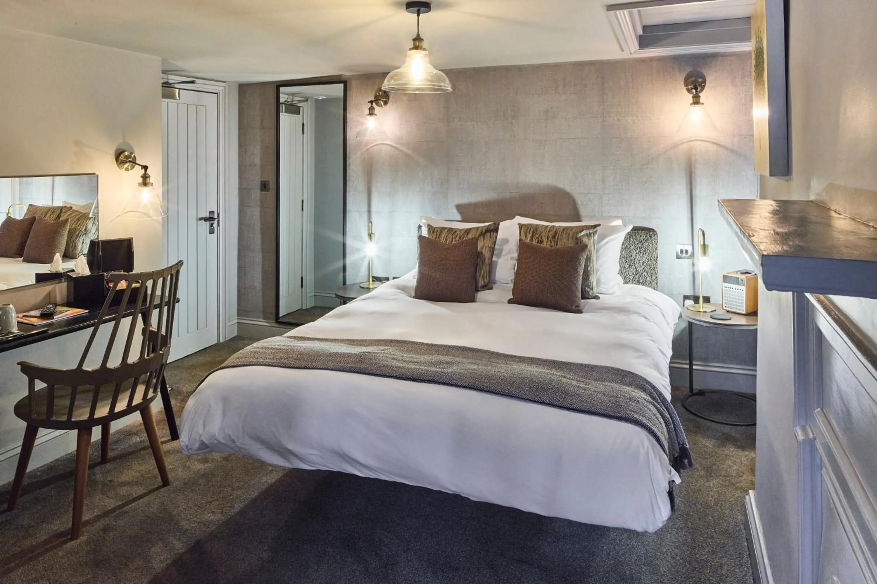 Bed in The Chequers Inn, Thornham