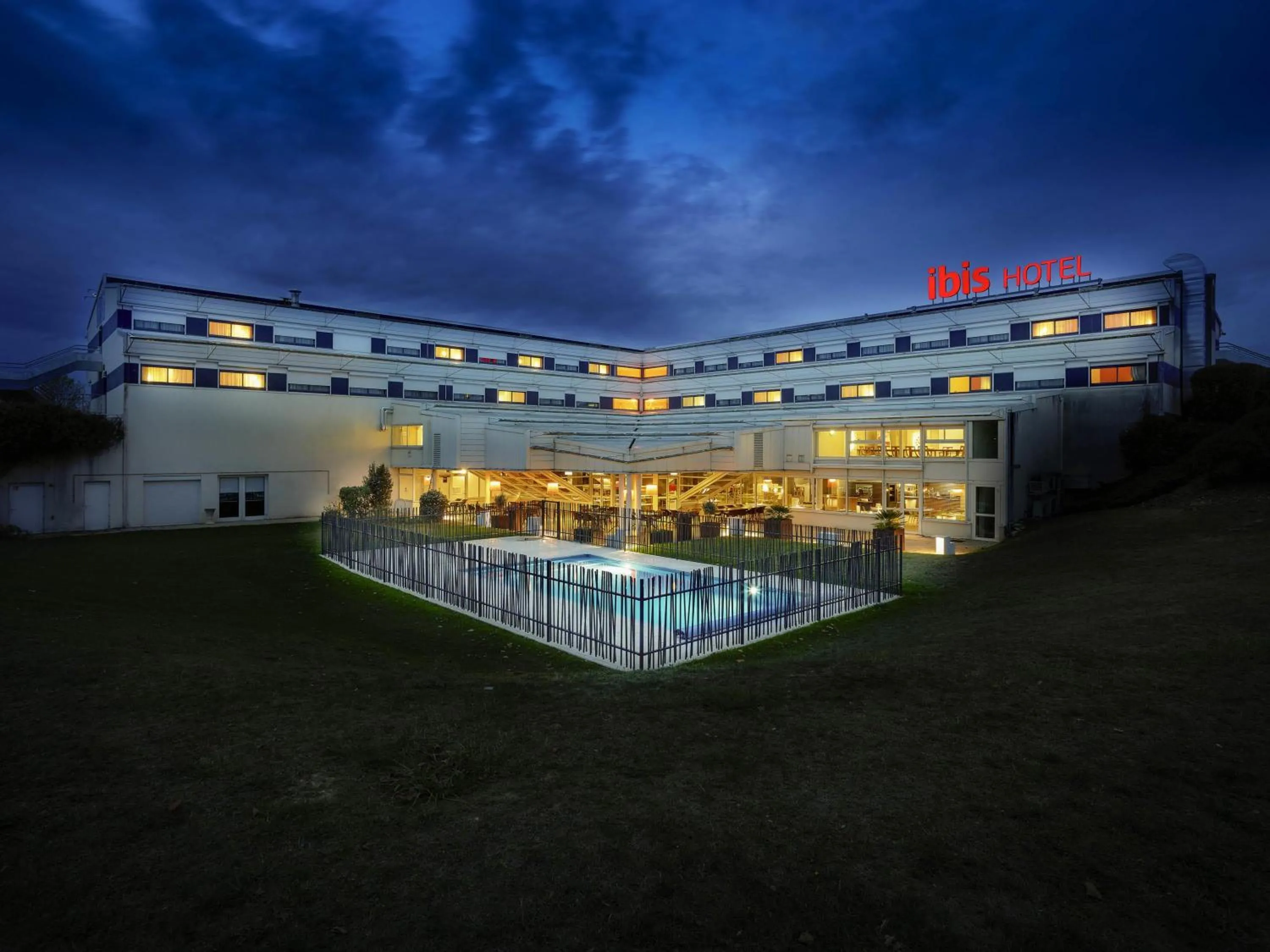 Property building in ibis Poitiers Site du Futuroscope