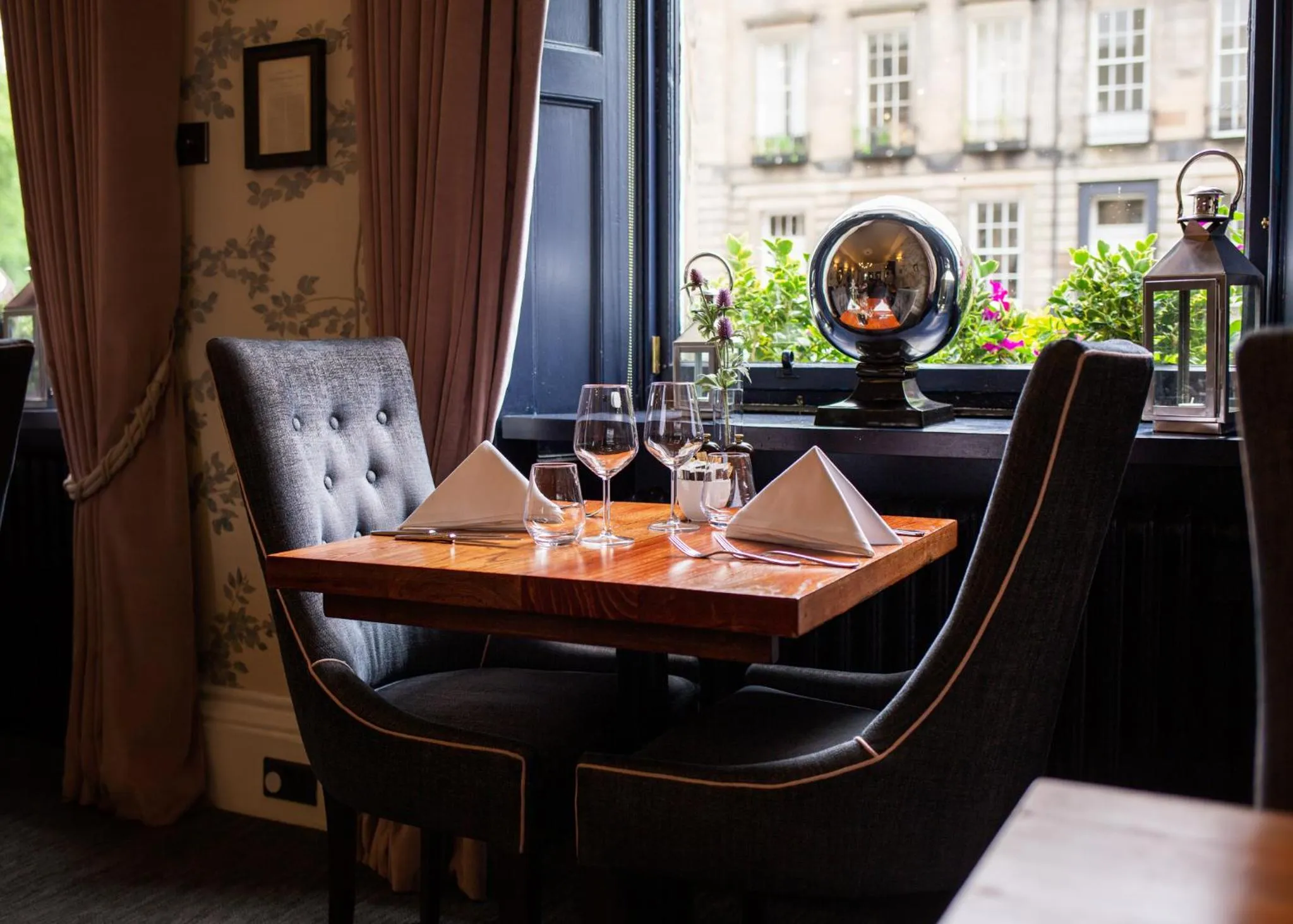 Property building in Nira Caledonia