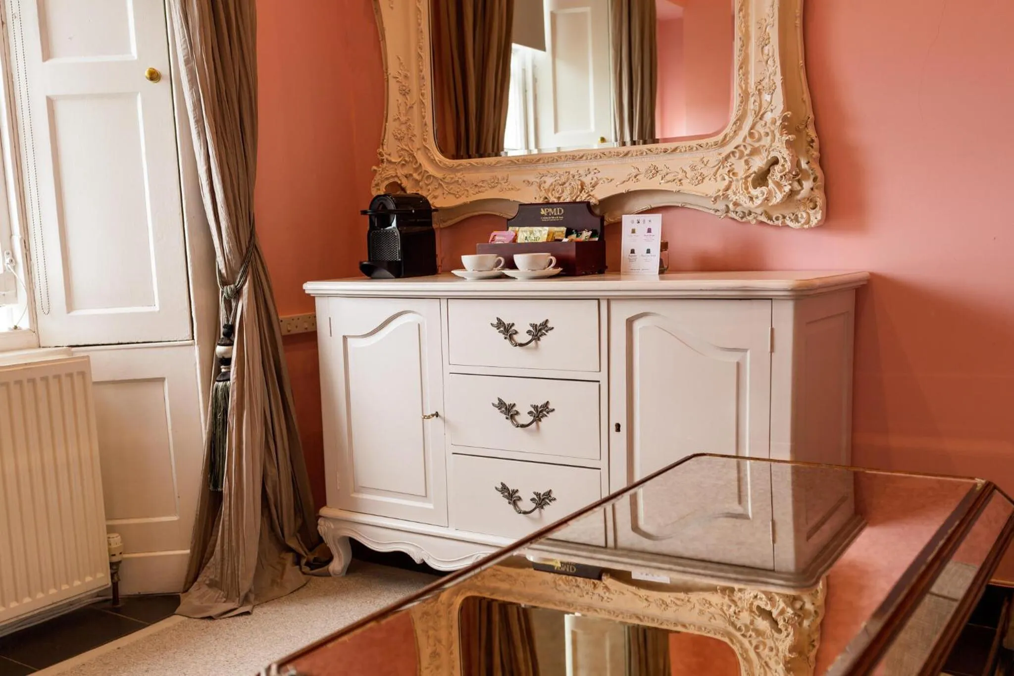 Coffee/tea facilities in Nira Caledonia