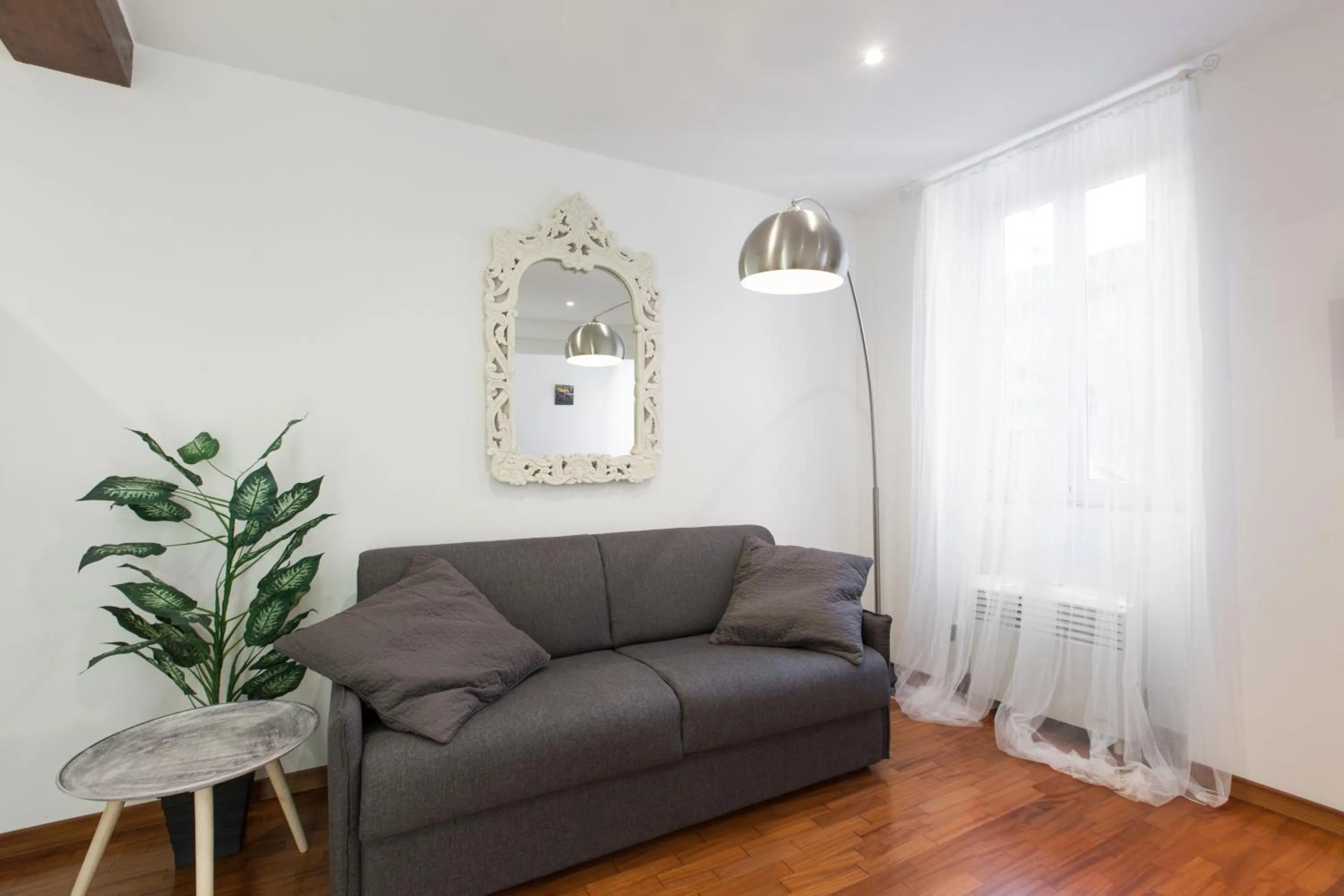 Bed in Urbana Lodge, Monti