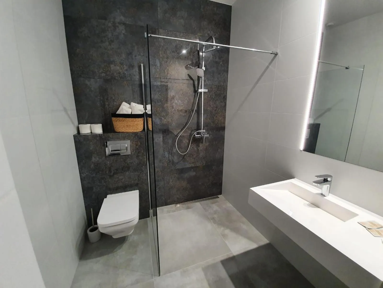 Bathroom in Hotel "Księżyc" w Świebodzicach