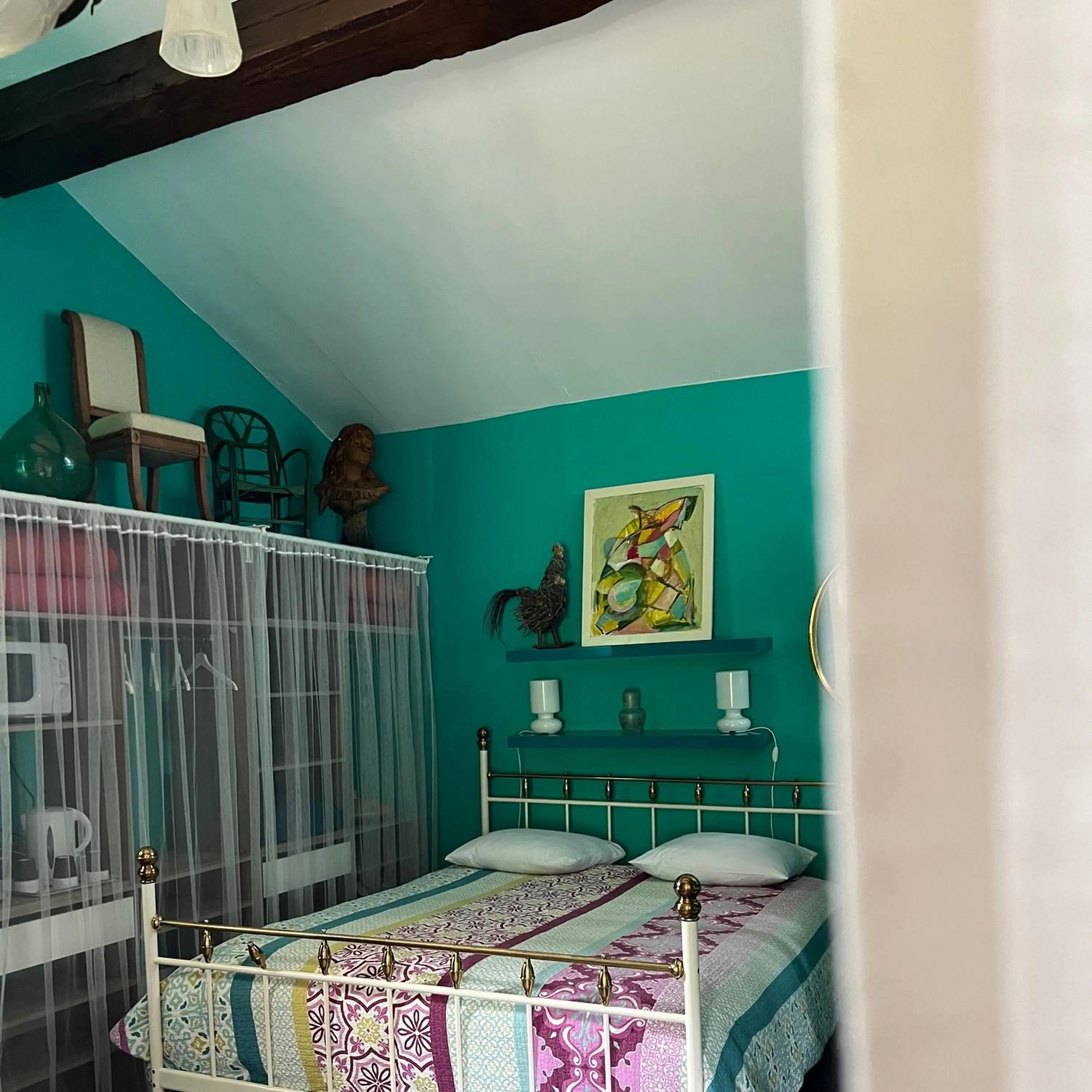 Bedroom, Bed in la maison d'Anna chambres d hôtes