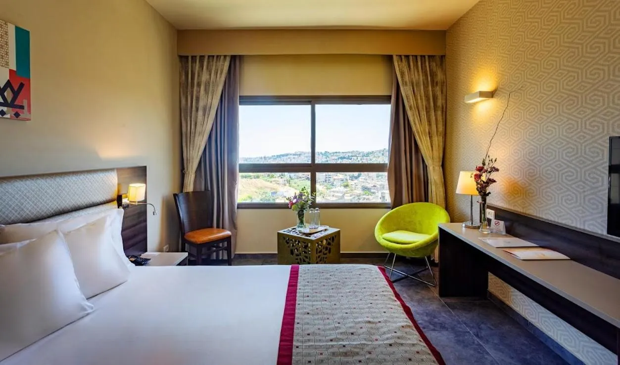 Bed in Ramada Olivie Nazareth