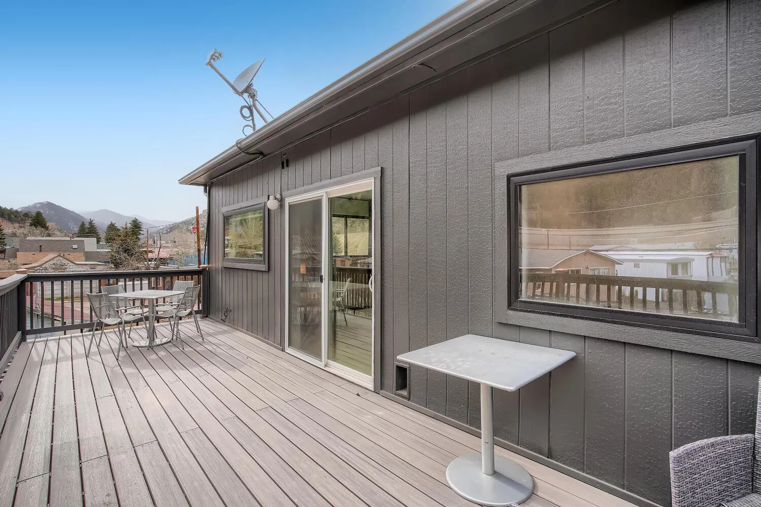 Property building in Uplift Inn